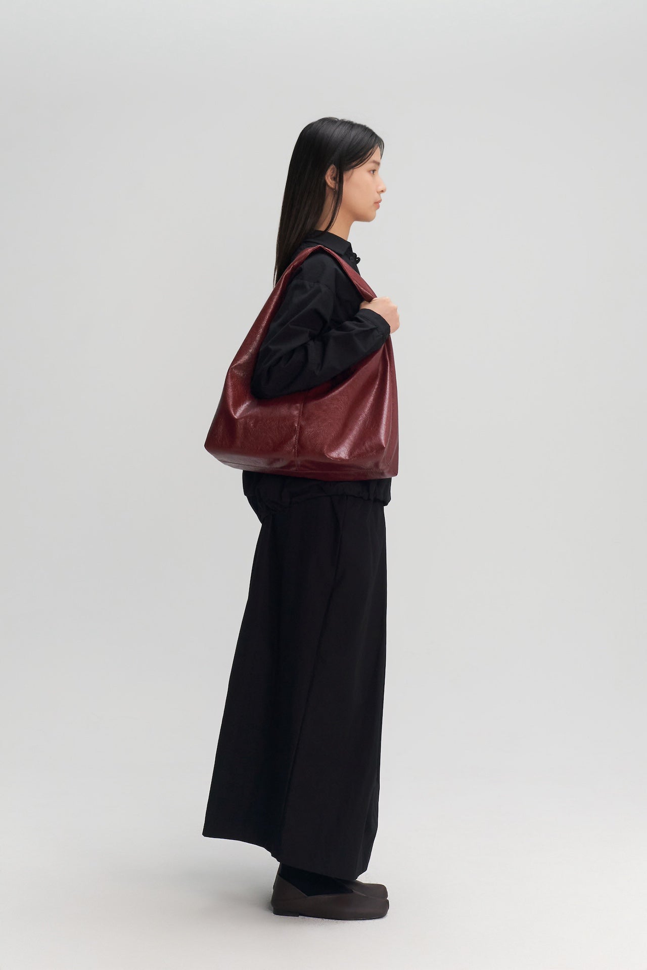 Triangle Leather Tote (Maroon)