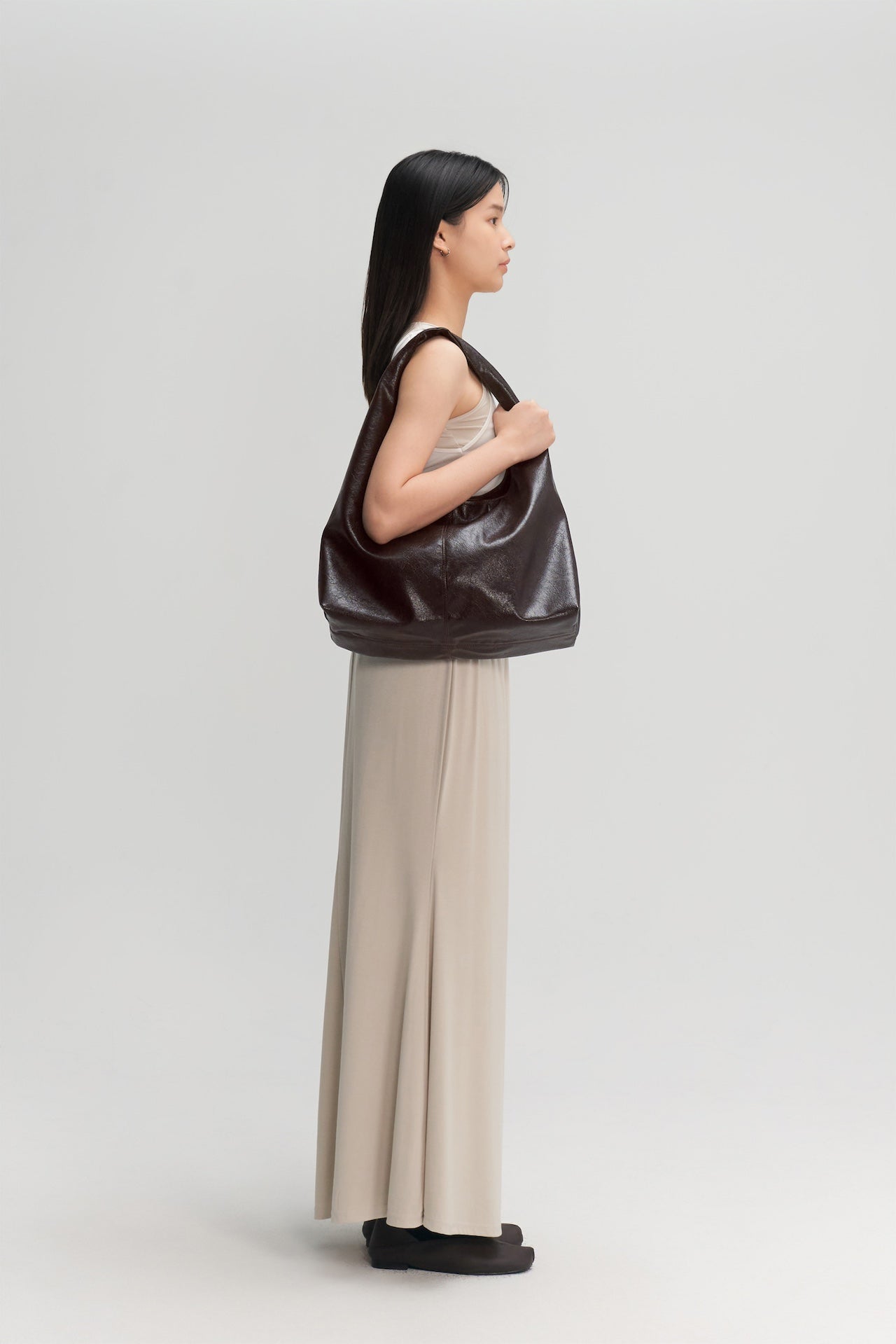 Triangle Leather Tote (Dark Brown)
