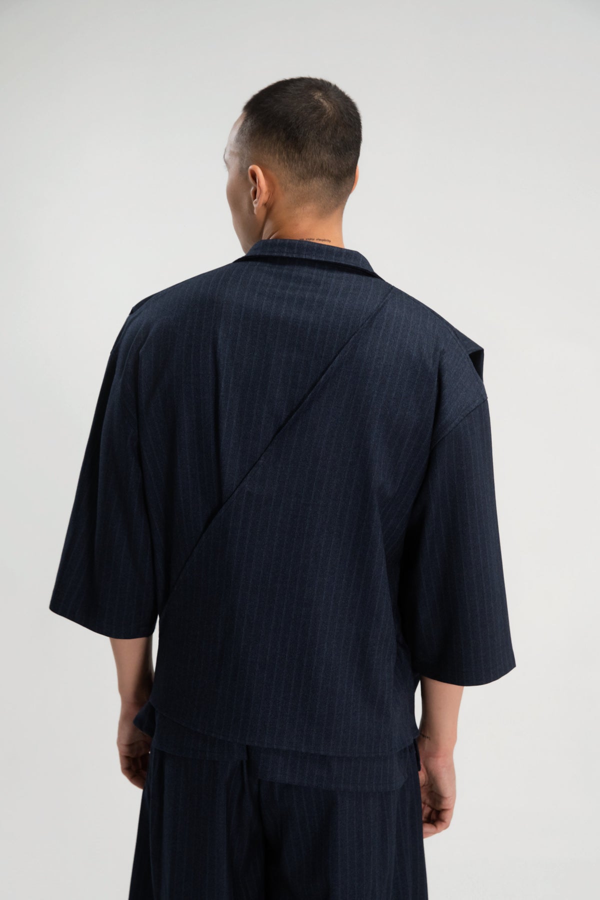 Gender Neutral Collar Kimono Wrap 3/4 Sleeve Shirt (Poly / Navy Stripe)