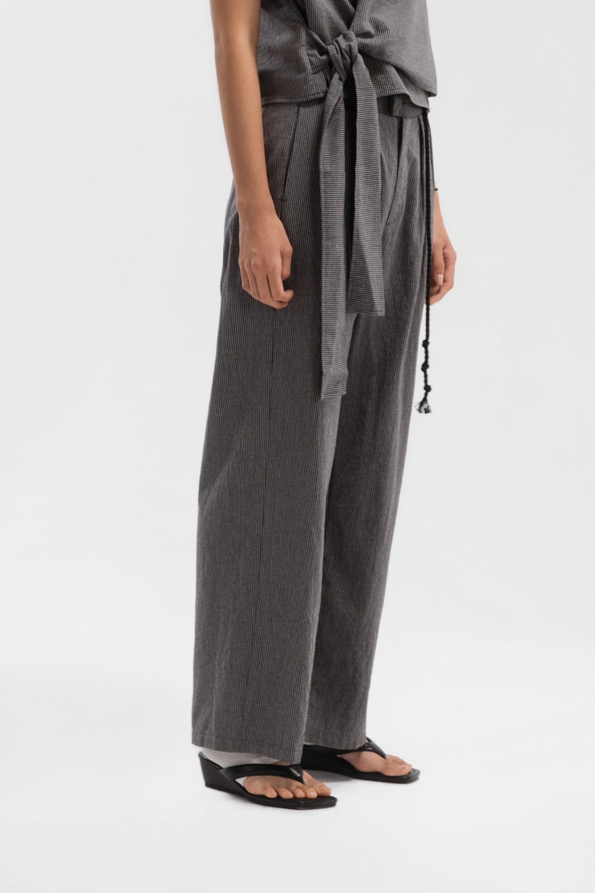 Triple Pleated Long Trousers (Grey Pinstripe)