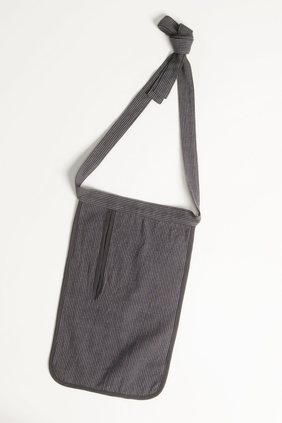 External Pocket (Grey Pinstripe)