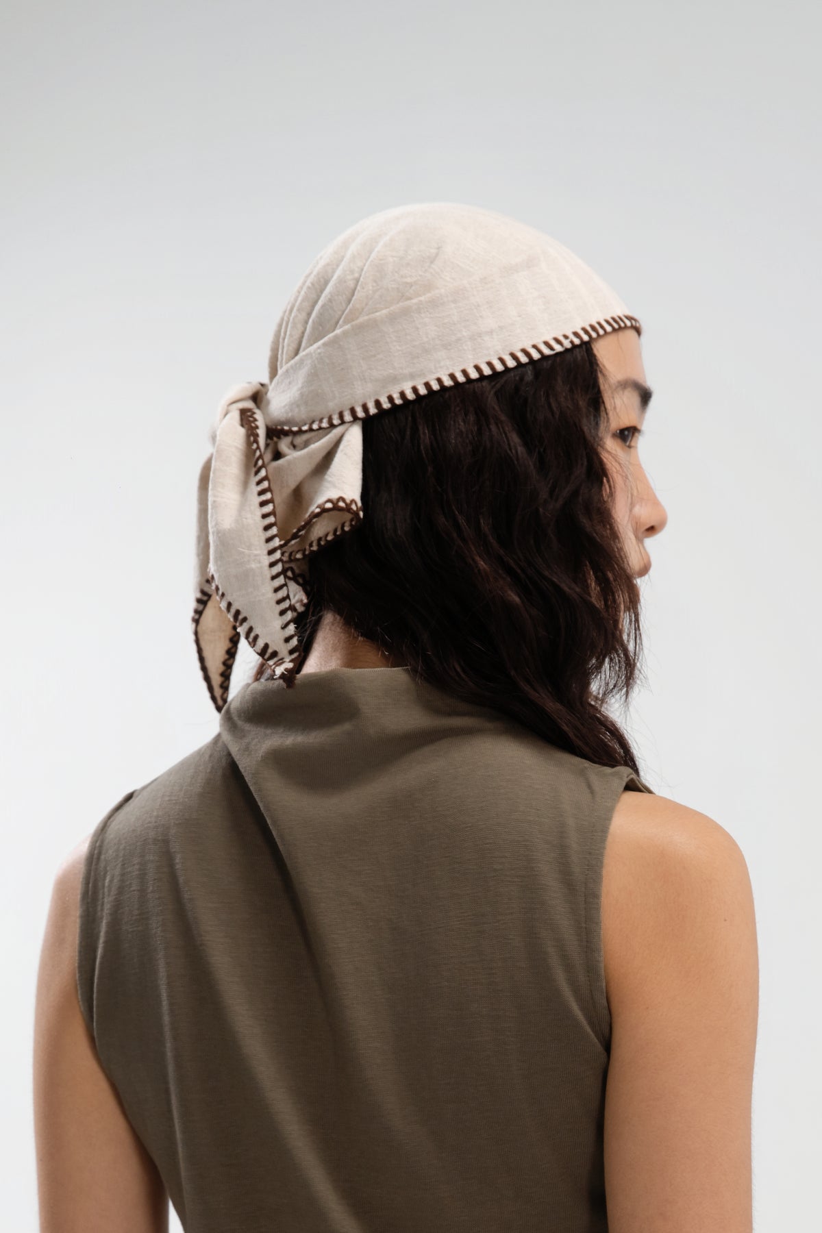 Small Tri Scarf (Aged Beige)