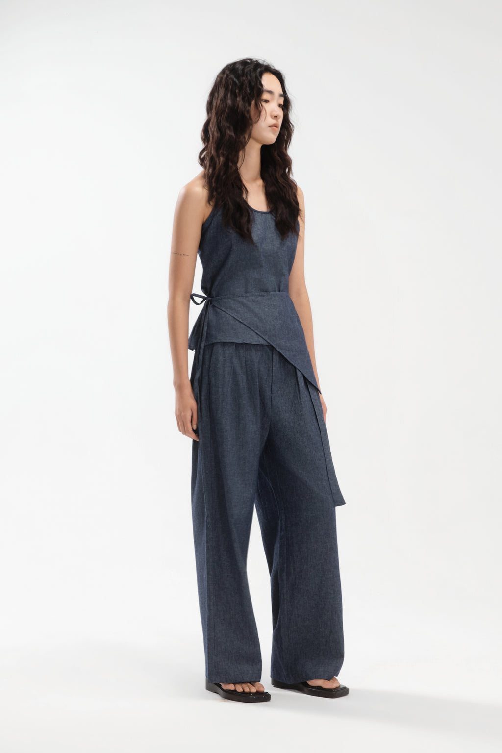Waist Bandeu Tank Top (Linen Denim / Blue)