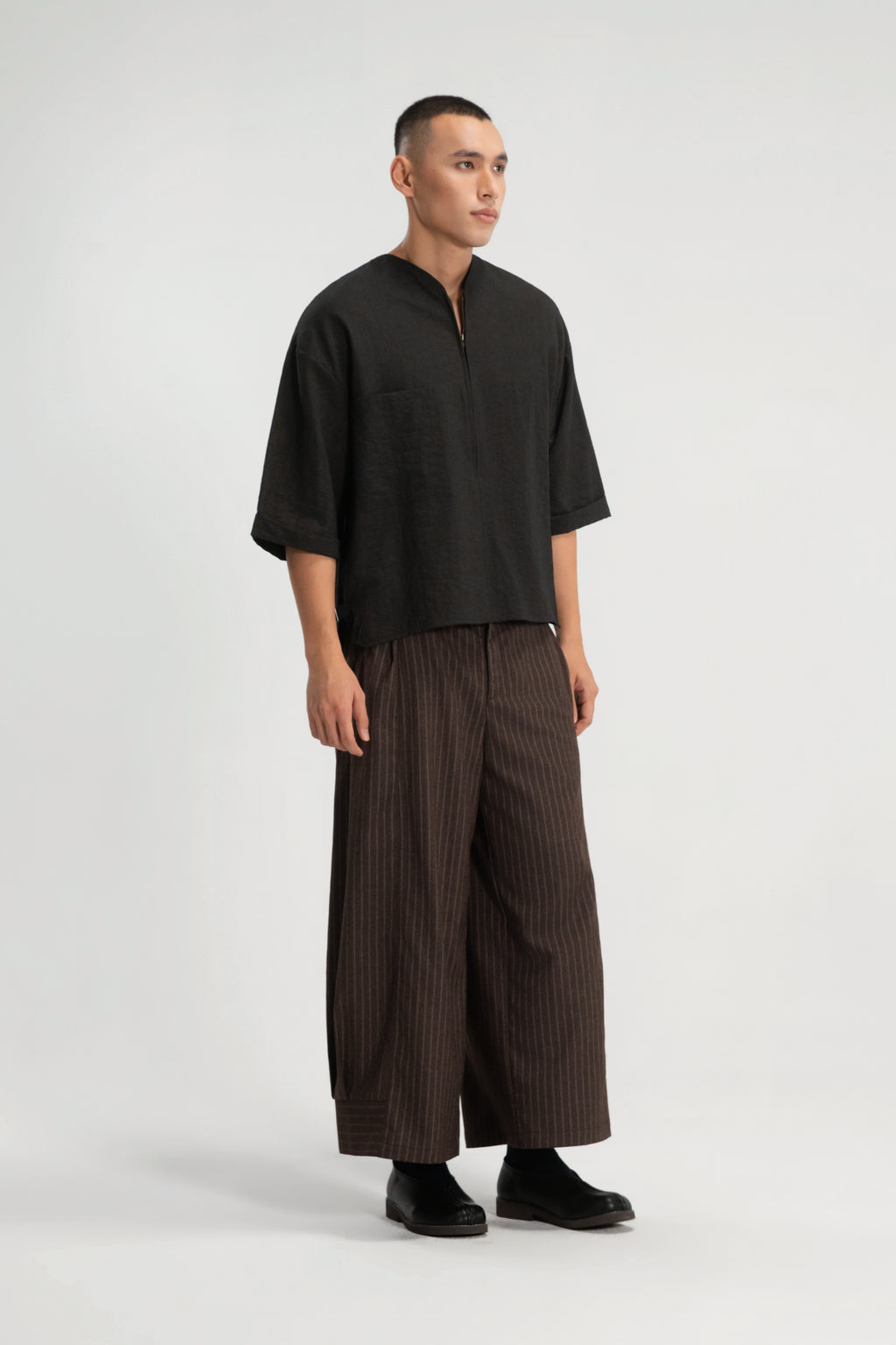 Gender Neutral Collarless Half-Zipper Shirt (Dark Grey)