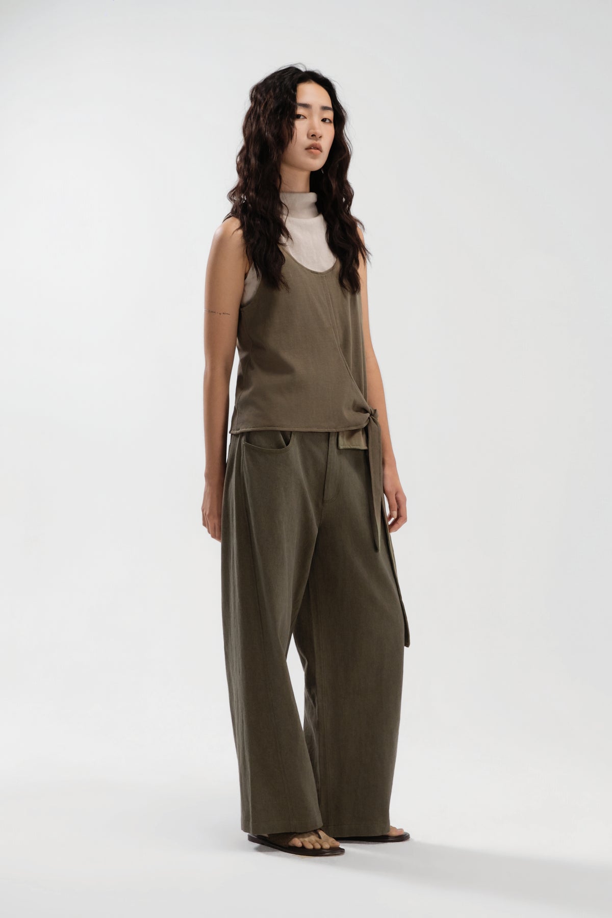 Slouchy Knit Slit-Wrap Tank Top (Tea)