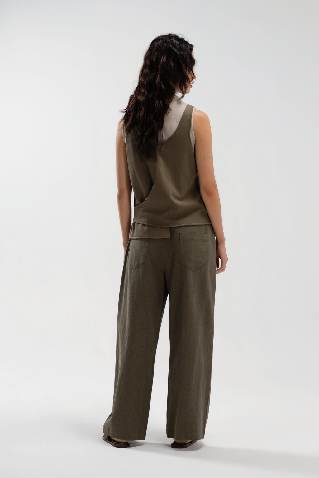 Slouchy Knit Slit-Wrap Tank Top (Tea)