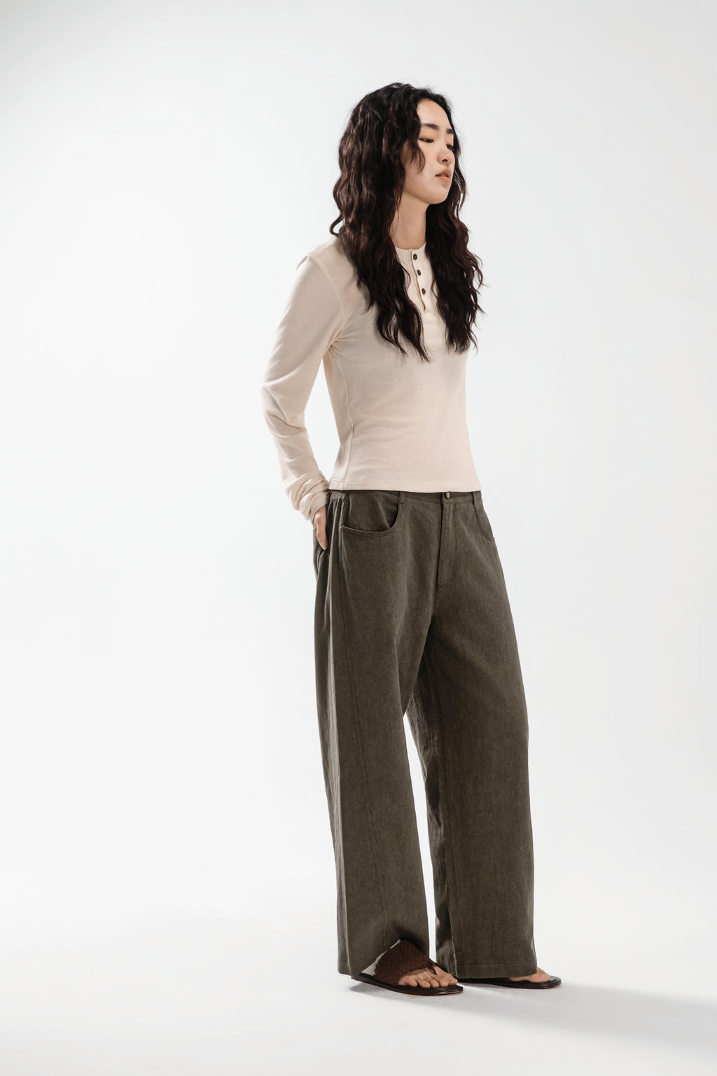 Lazy Thin Knit Long Sleeve Button Top (Beige)
