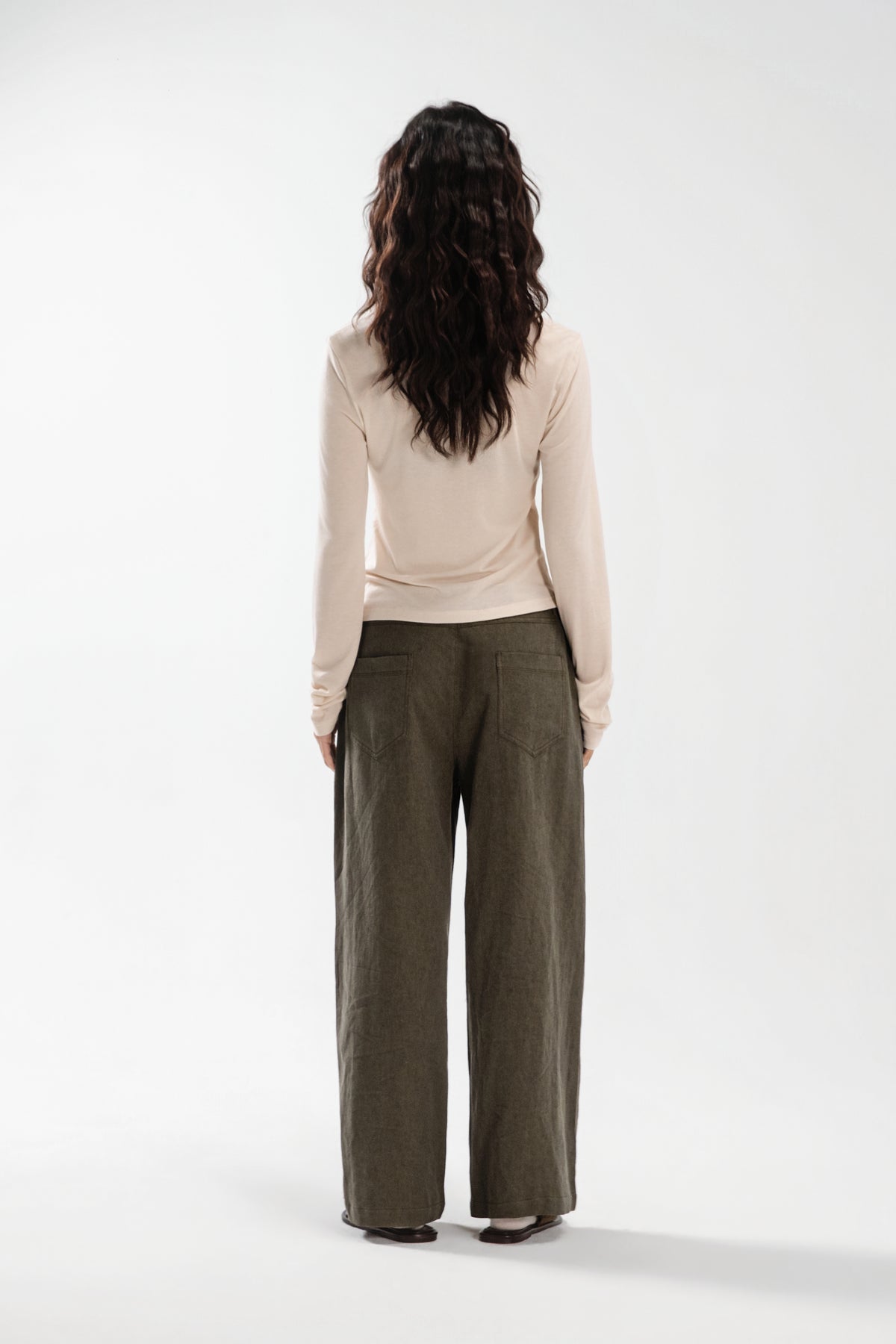Medium Rise Straight-Cut Denim Pants (Dirty Tea)