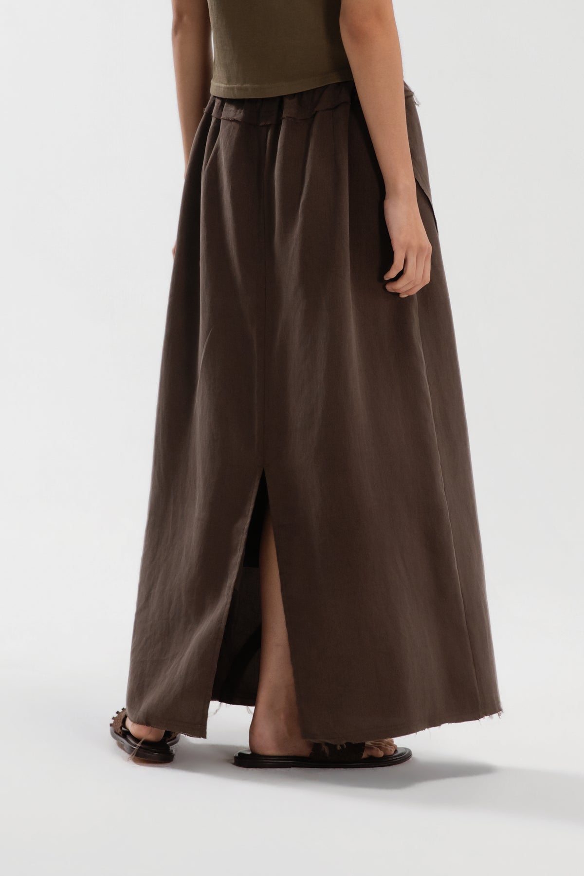Raw Hem Long Skirt (Ash Brown)