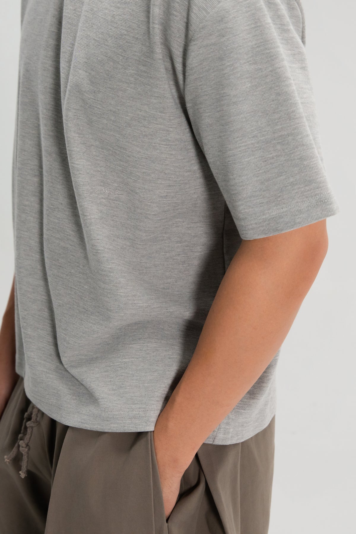 Gender Neutral Boxy Crop Waffle Tee (Grey Grain)