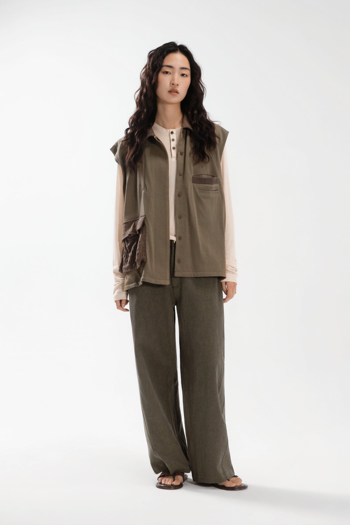 Gender Neutral Slouchy Grain Knit Farmer Vest (Tea)