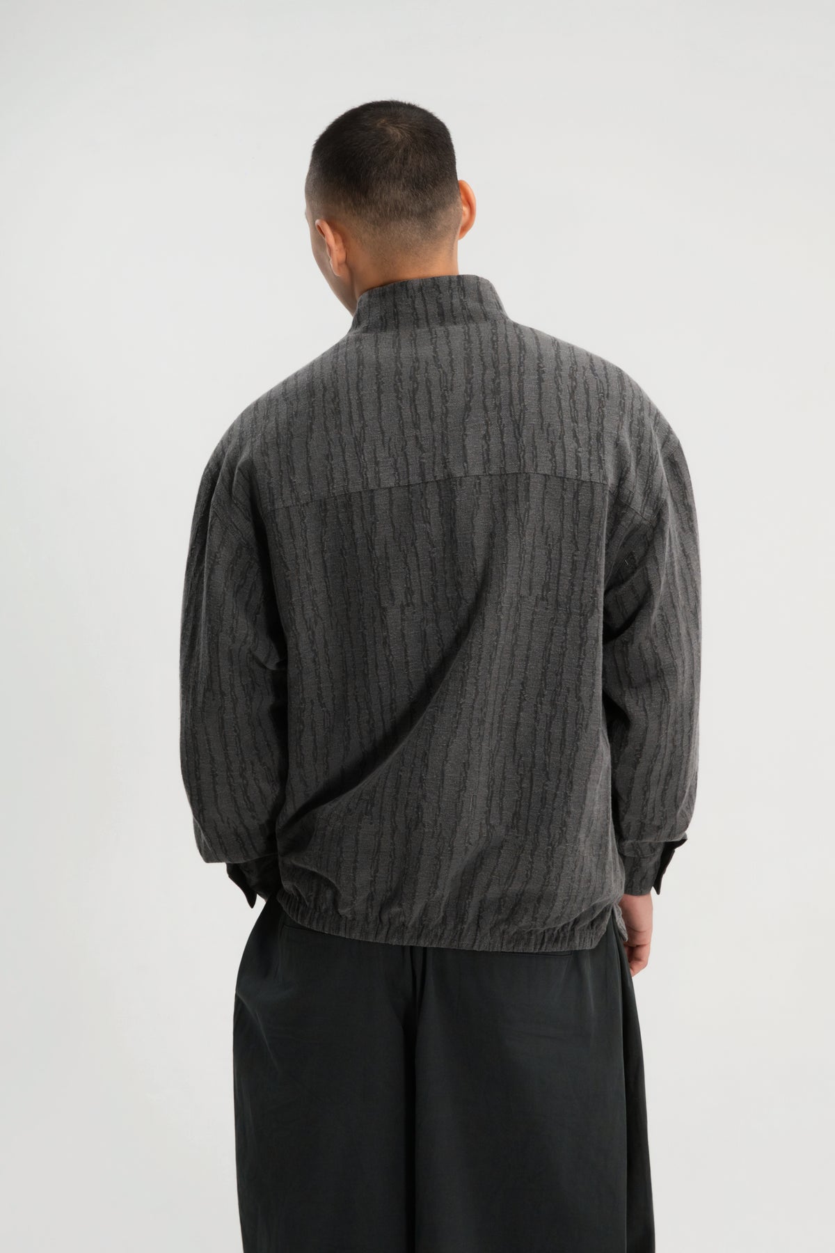 Gender Neutral Front Deep-V Dual Wear Blouse (Aged Grey / Ash Brown)