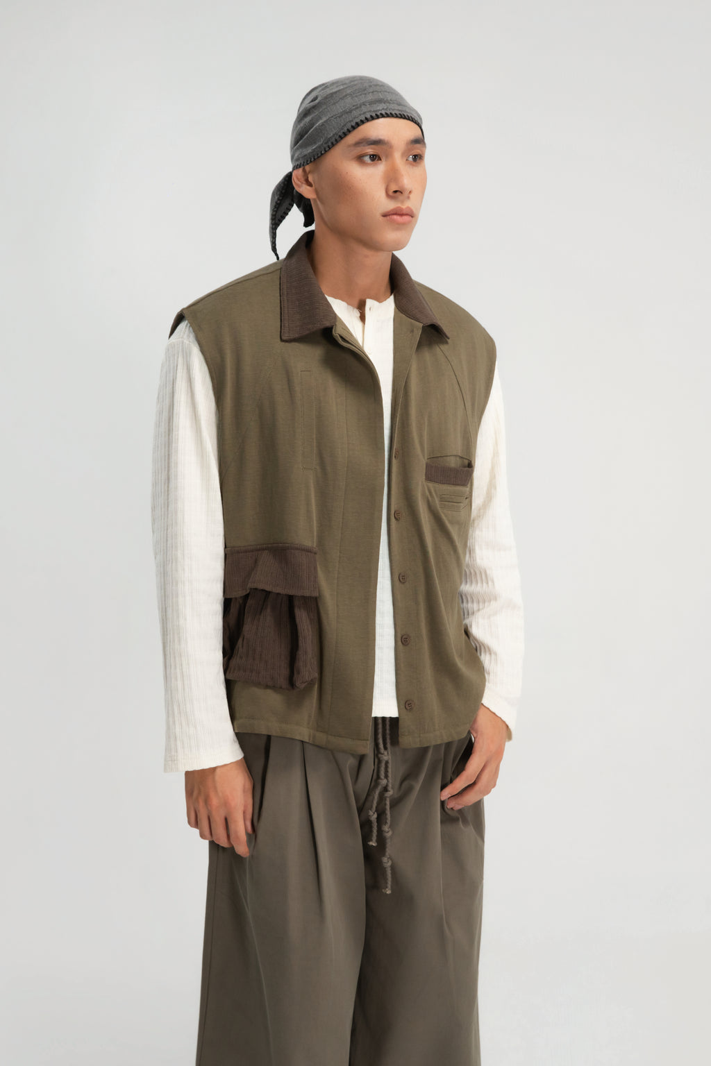 Gender Neutral Slouchy Grain Knit Farmer Vest (Tea)
