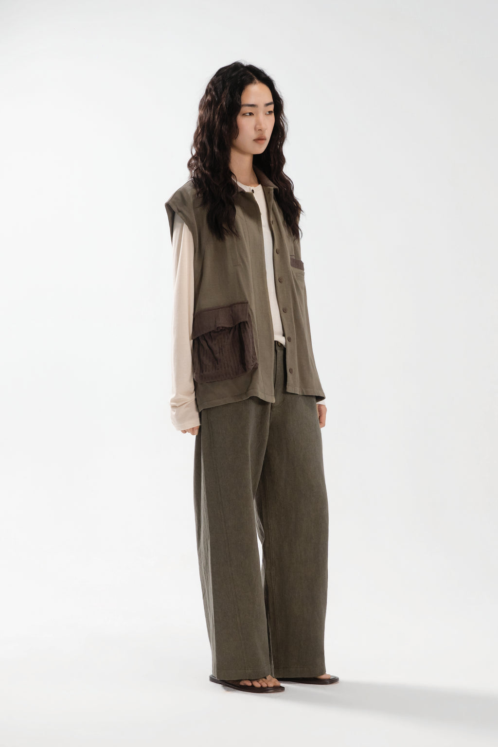 Gender Neutral Slouchy Grain Knit Farmer Vest (Tea)