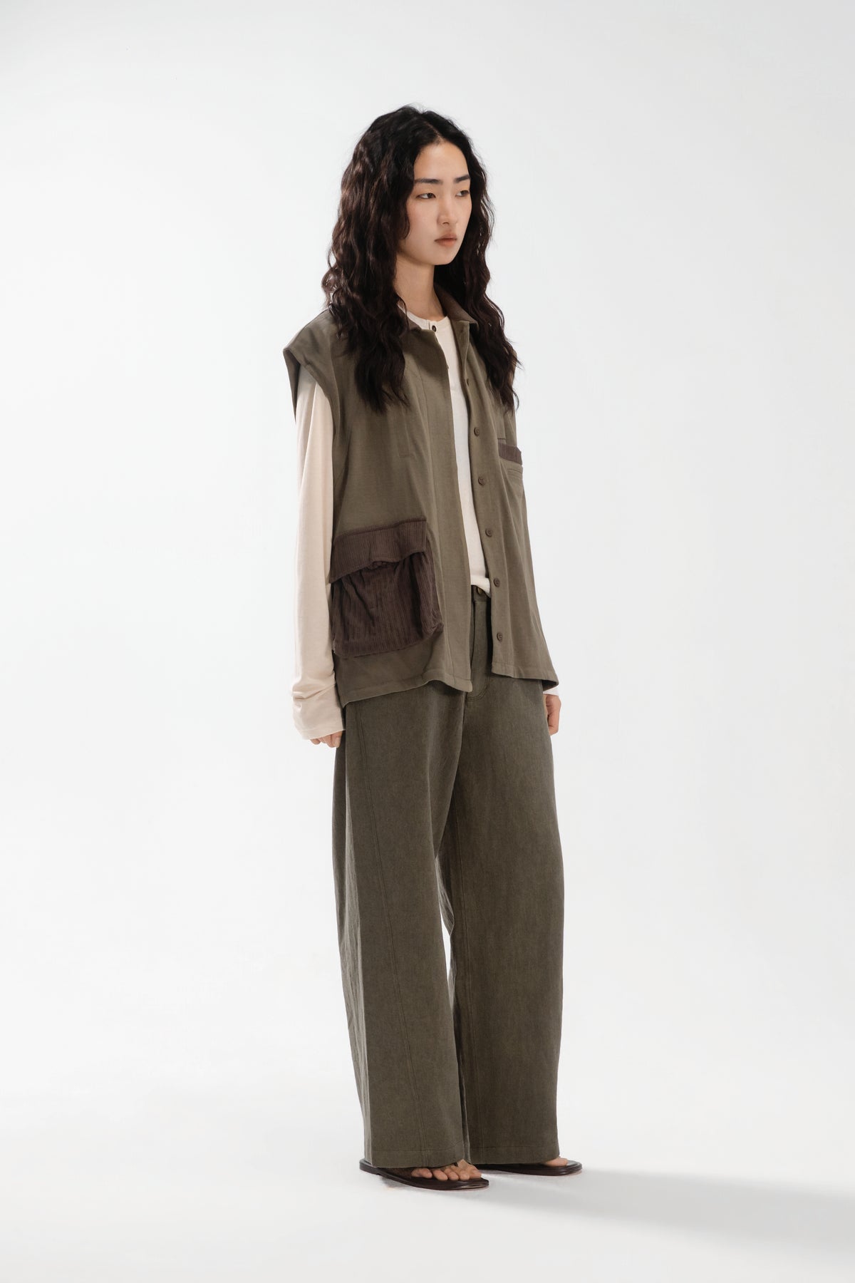 Gender Neutral Slouchy Grain Knit Farmer Vest (Tea)