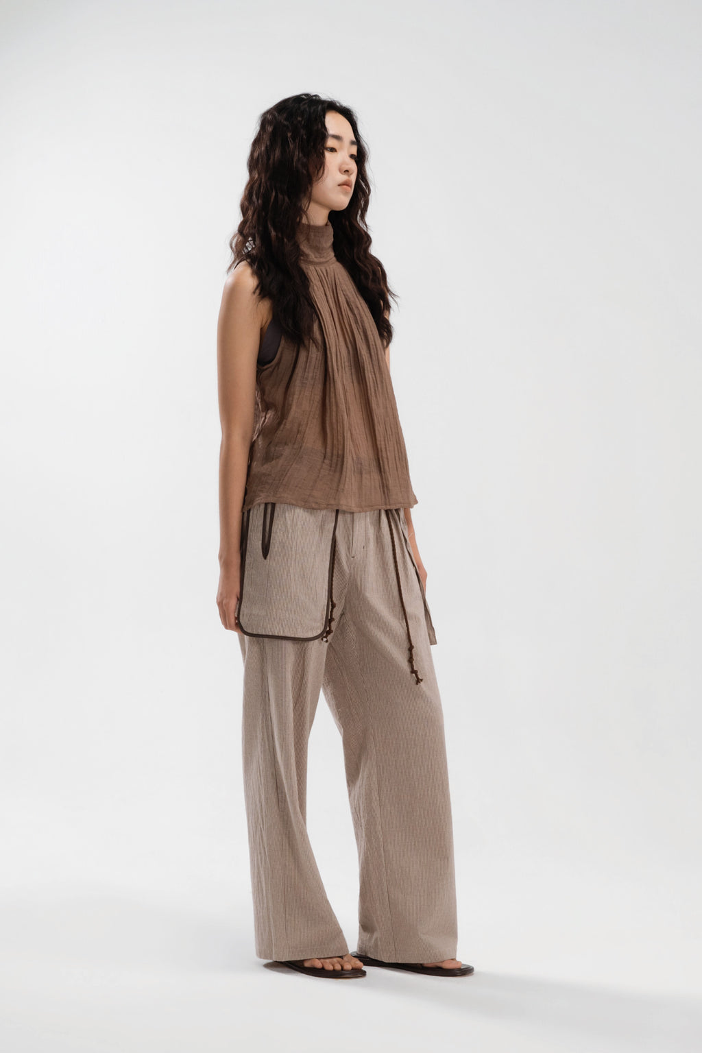 External Pocket (Khaki Pinstripe)