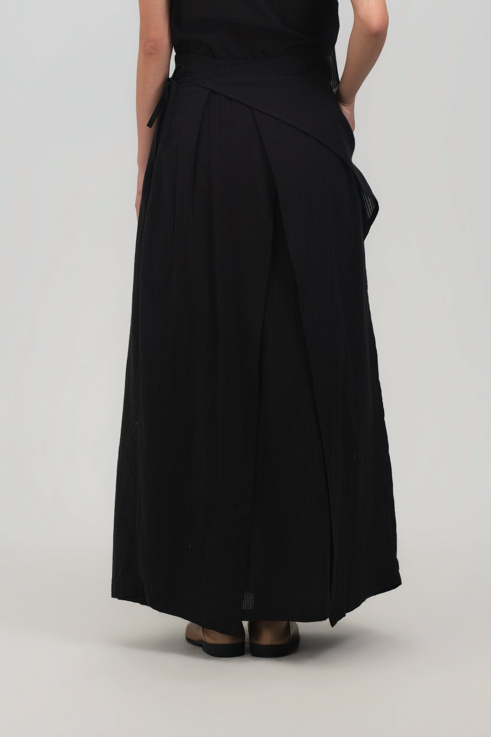 Waist Bandeu Layering Pleated Skirt - Plus Long (Black Grid)