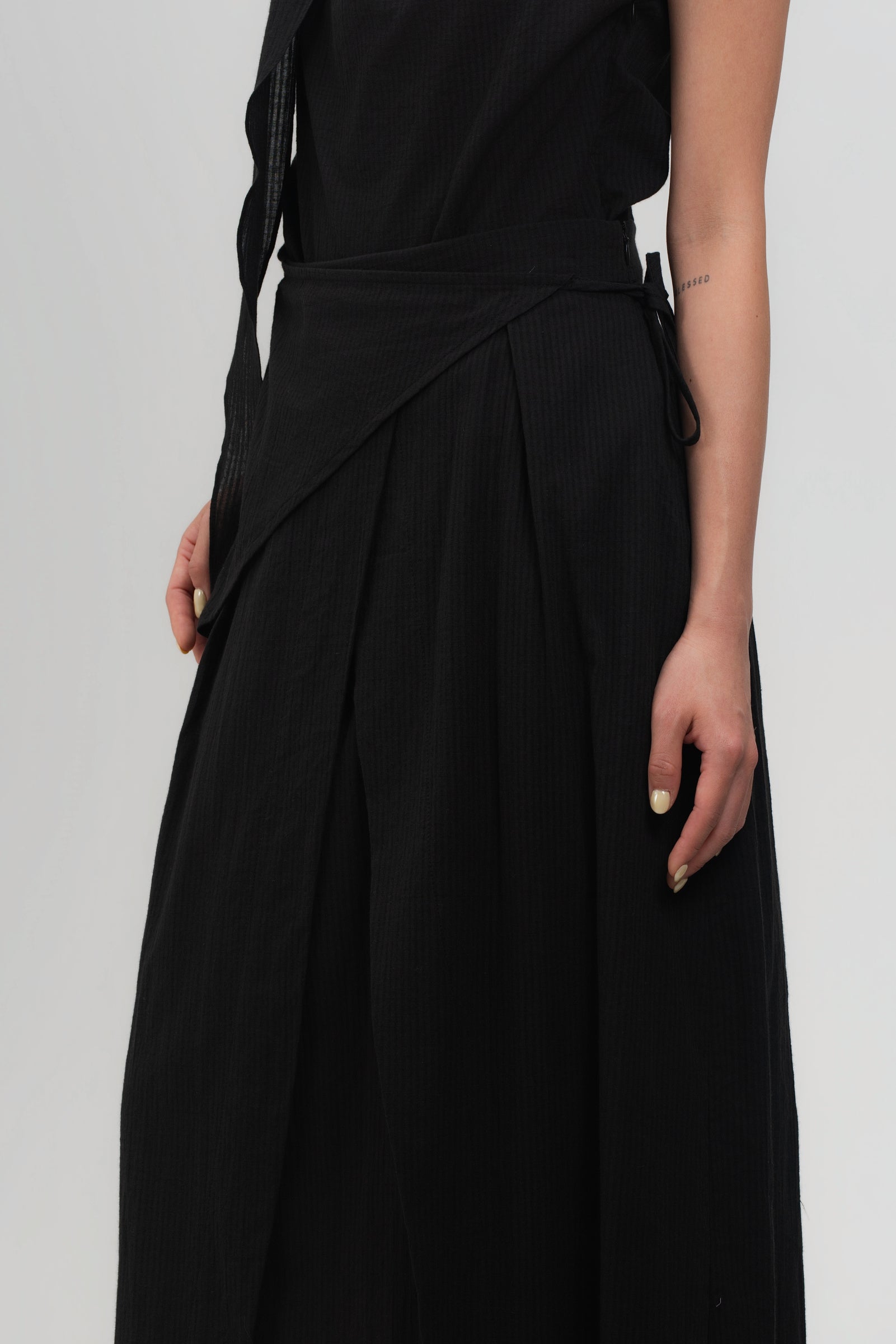 Waist Bandeu Layering Pleated Skirt - Plus Long (Black Grid)