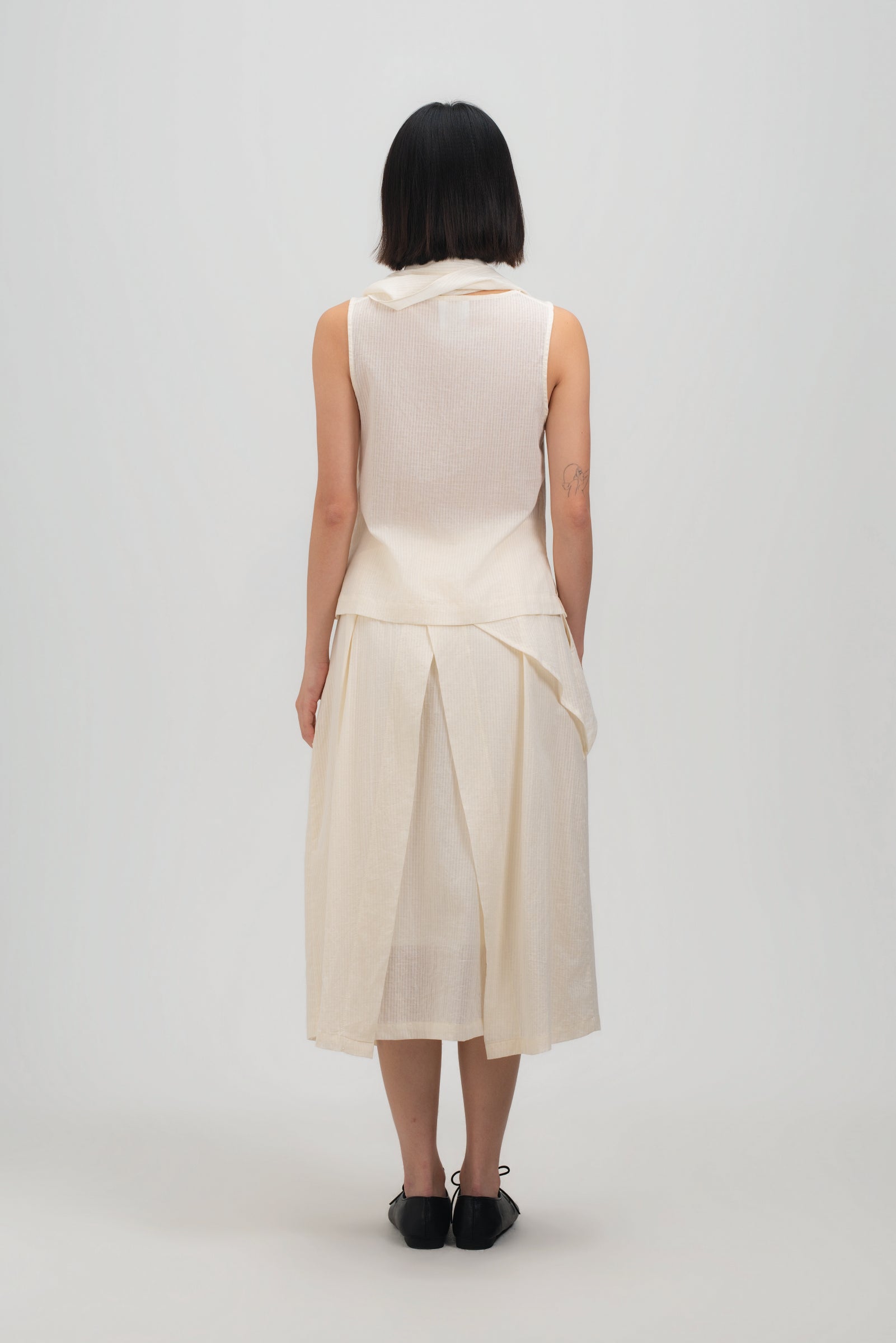 Waist Bandeu Layering Pleated Skirt - Midi (Off White Grid)