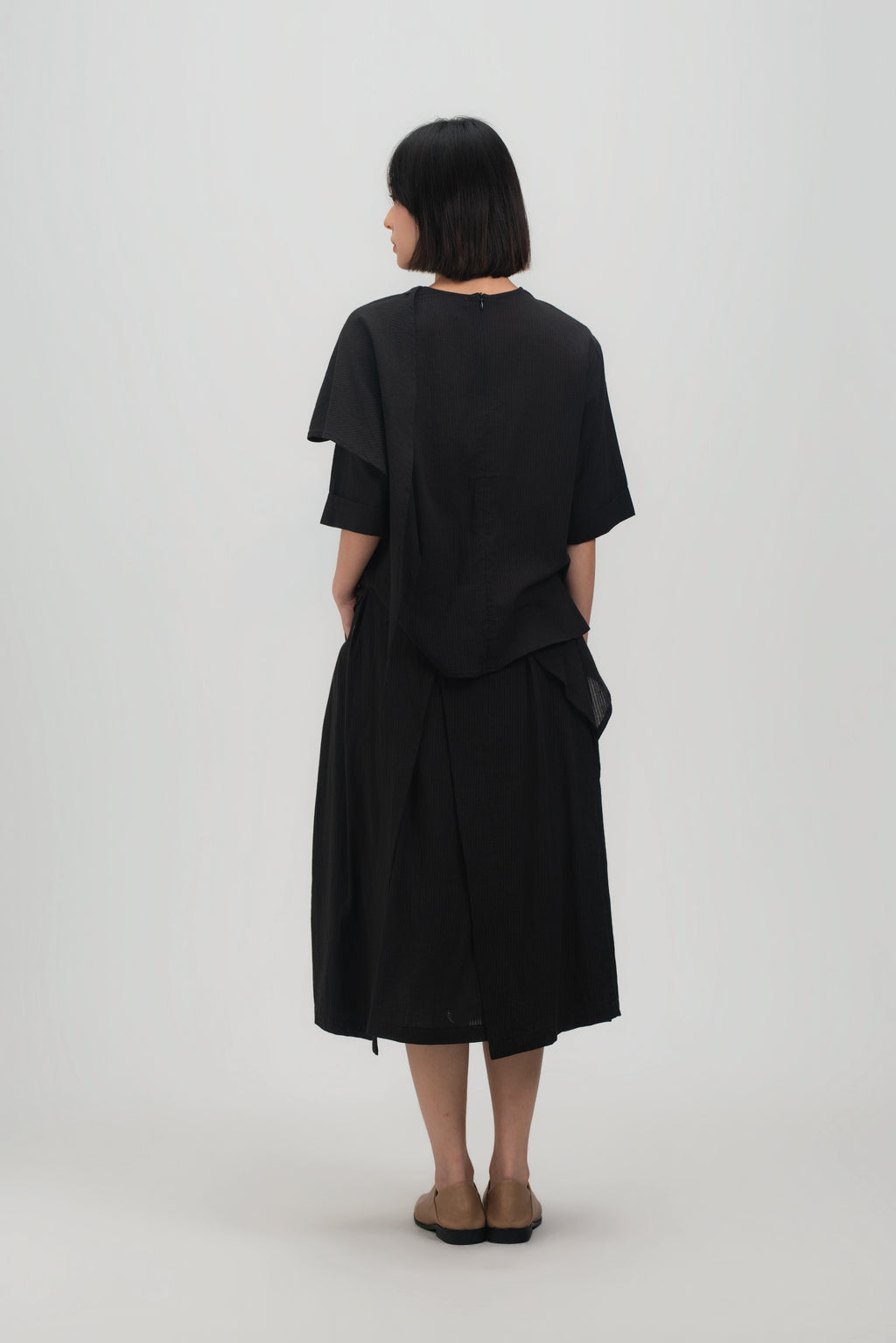 Neck-Scarf Half Sleeve Blouse (Black Grid)