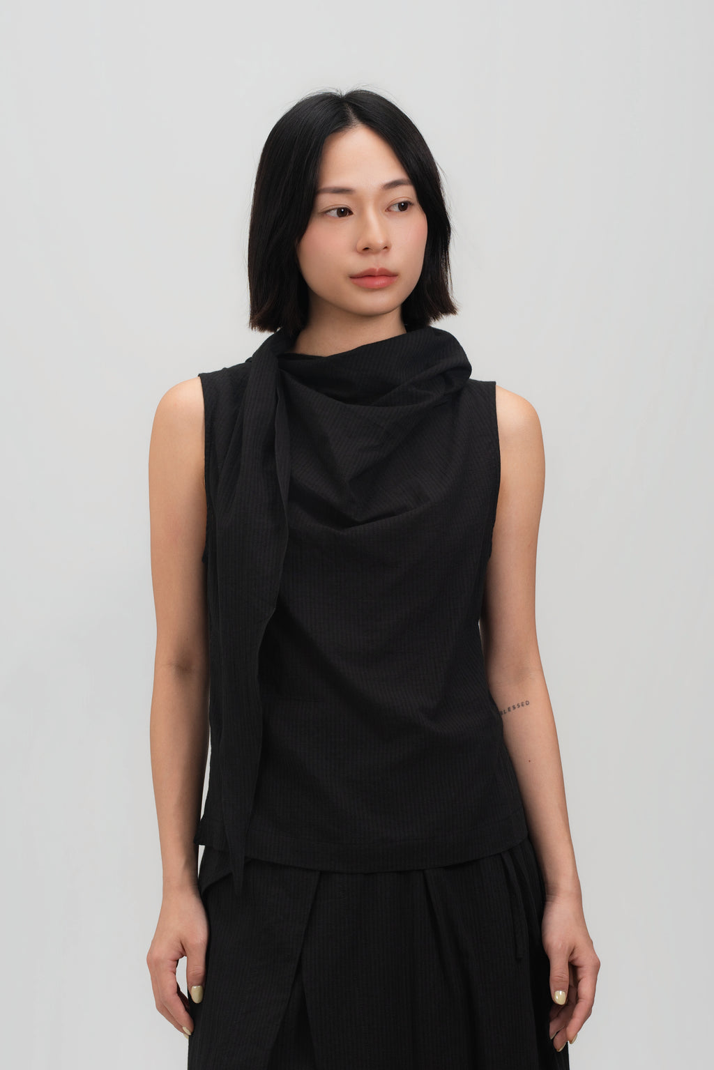 Triangle Neck-Scarf Tank Top (Black Grid)