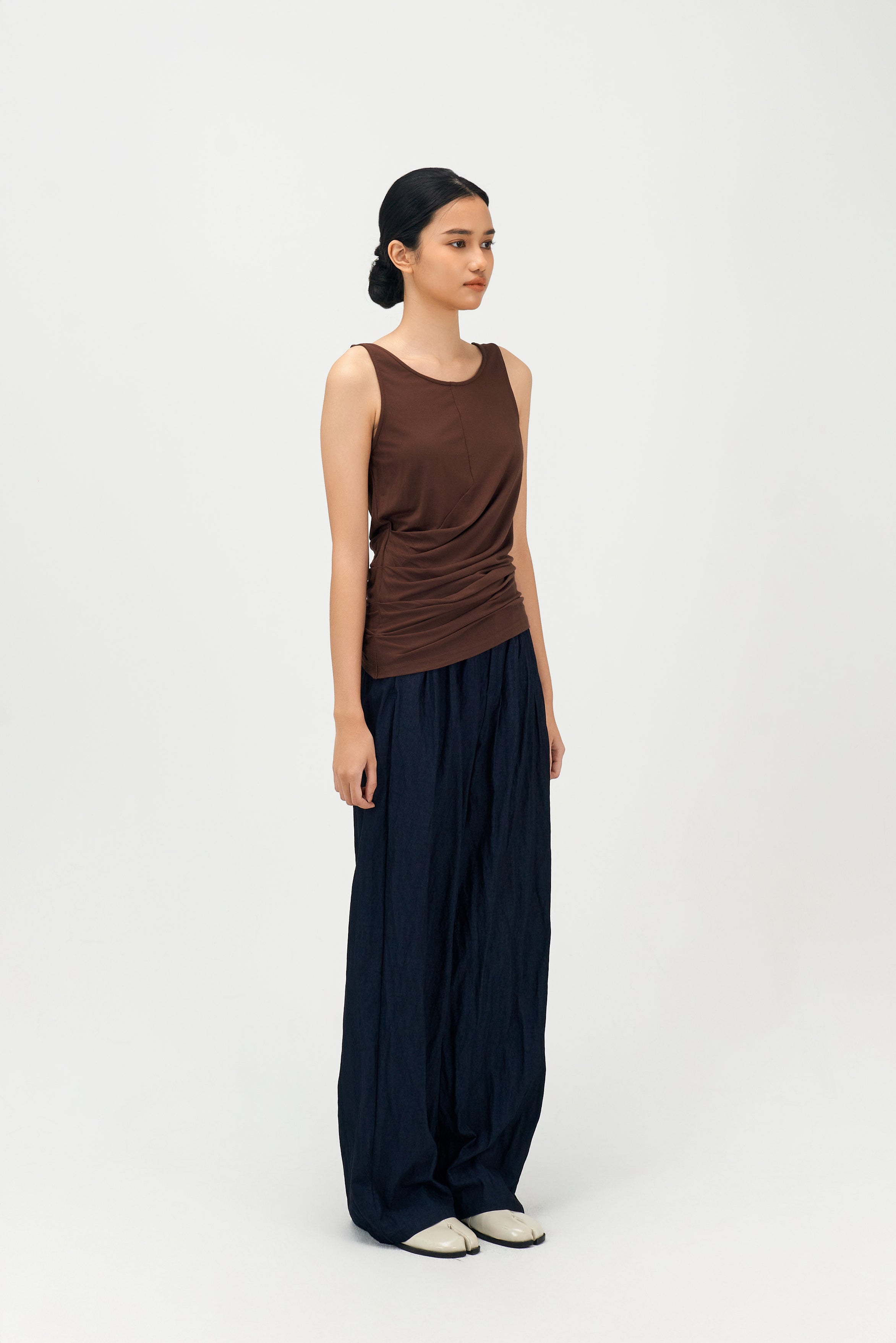 Classic - Drape Long Tank Top (Red Brown)