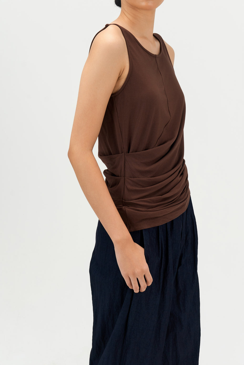 Classic - Drape Long Tank Top (Red Brown)