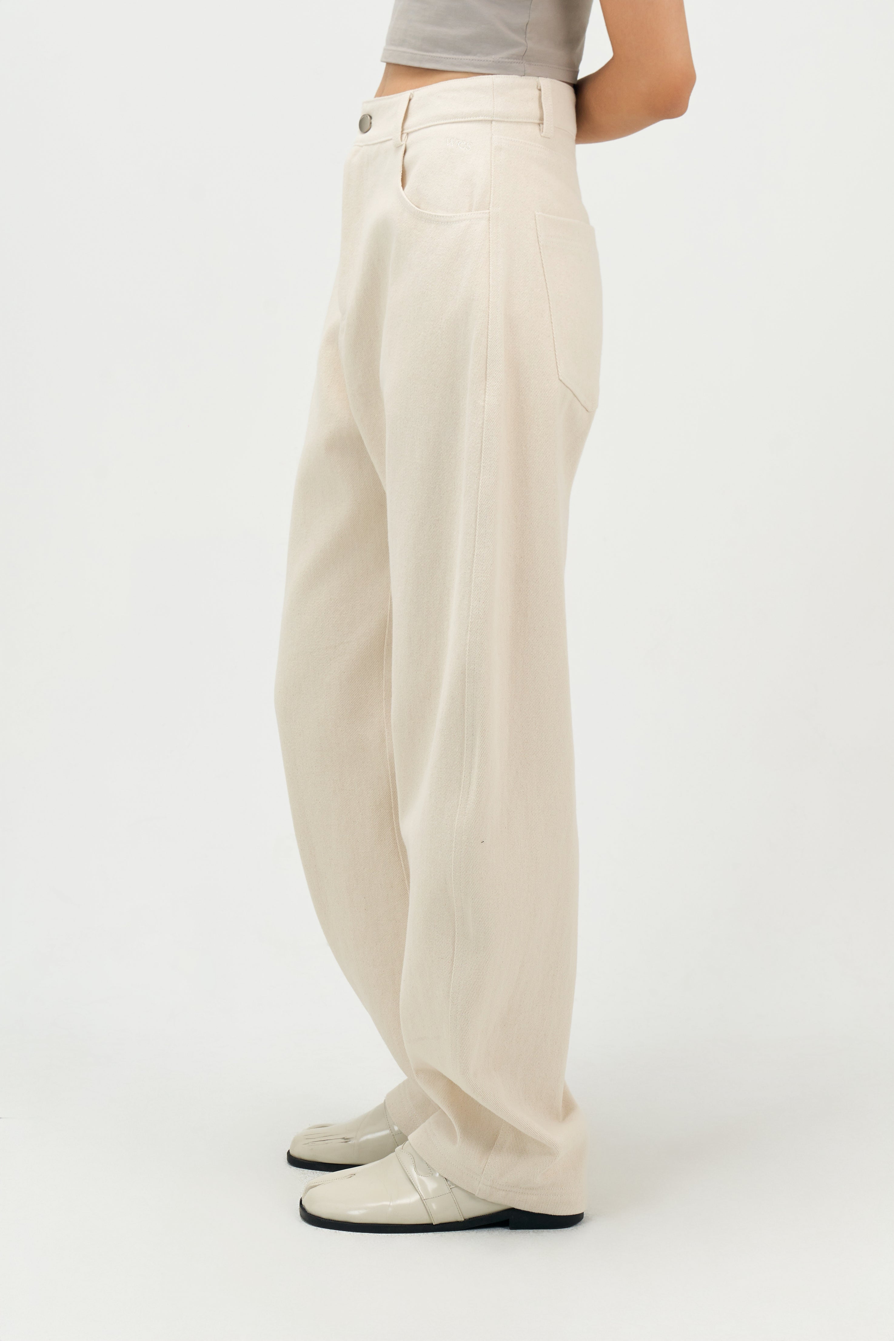 Classic - Gender Neutral Curved Leg Denim (Off White)