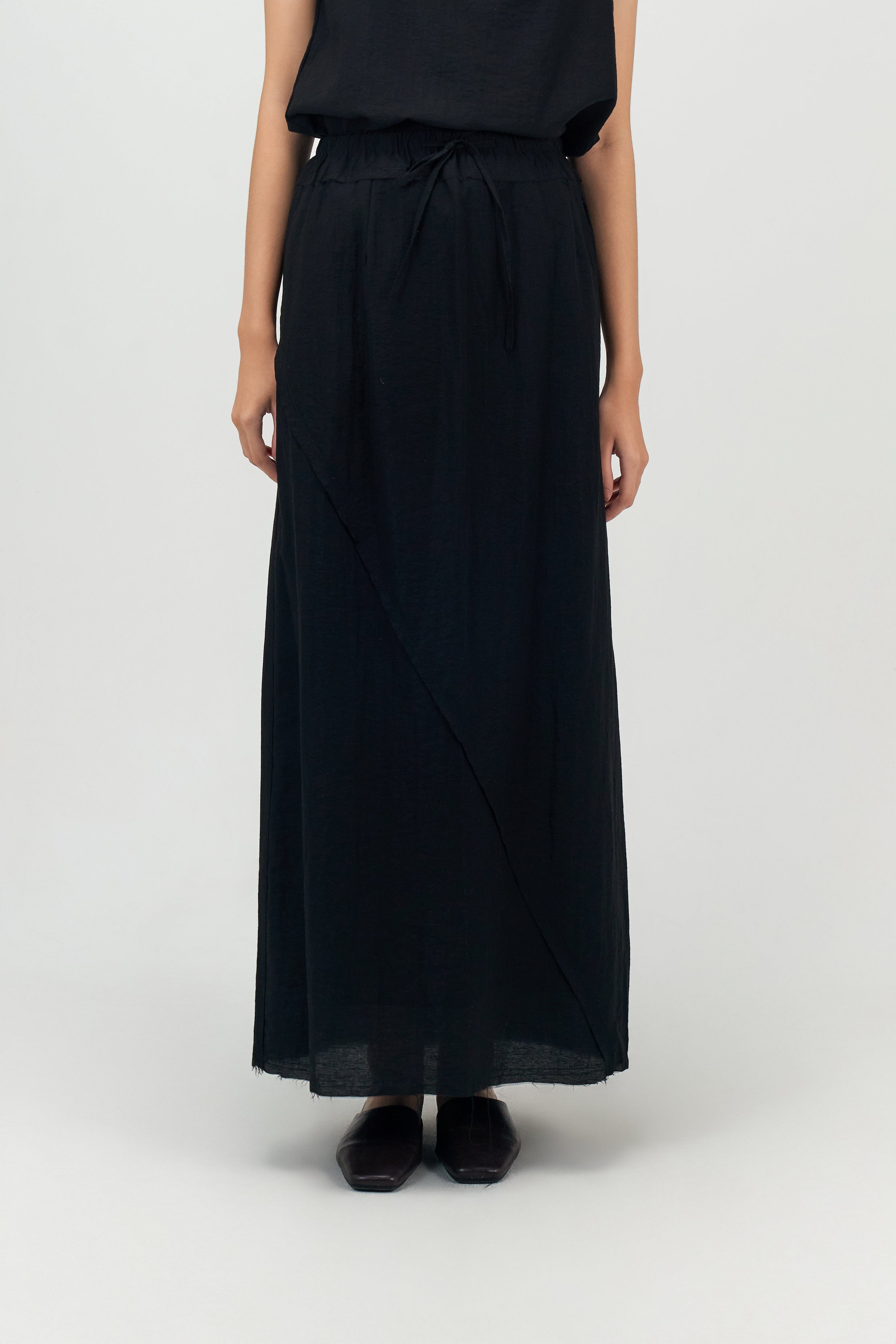 Classic - Raw Hemp Long Skirt (Black)