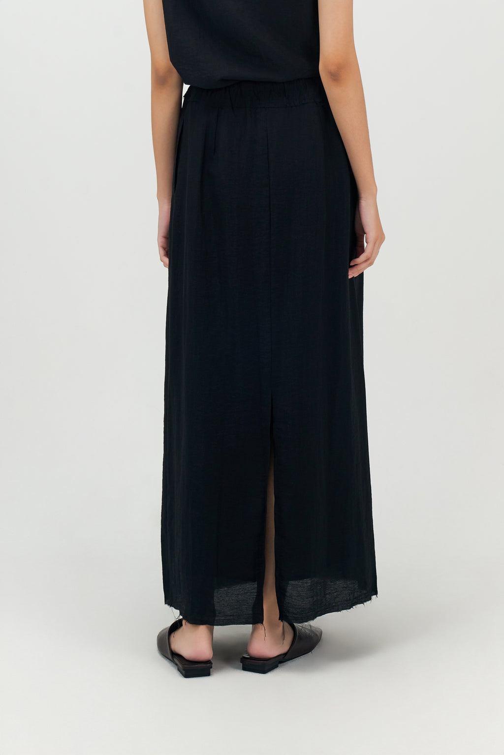 Classic - Raw Hemp Long Skirt (Black)