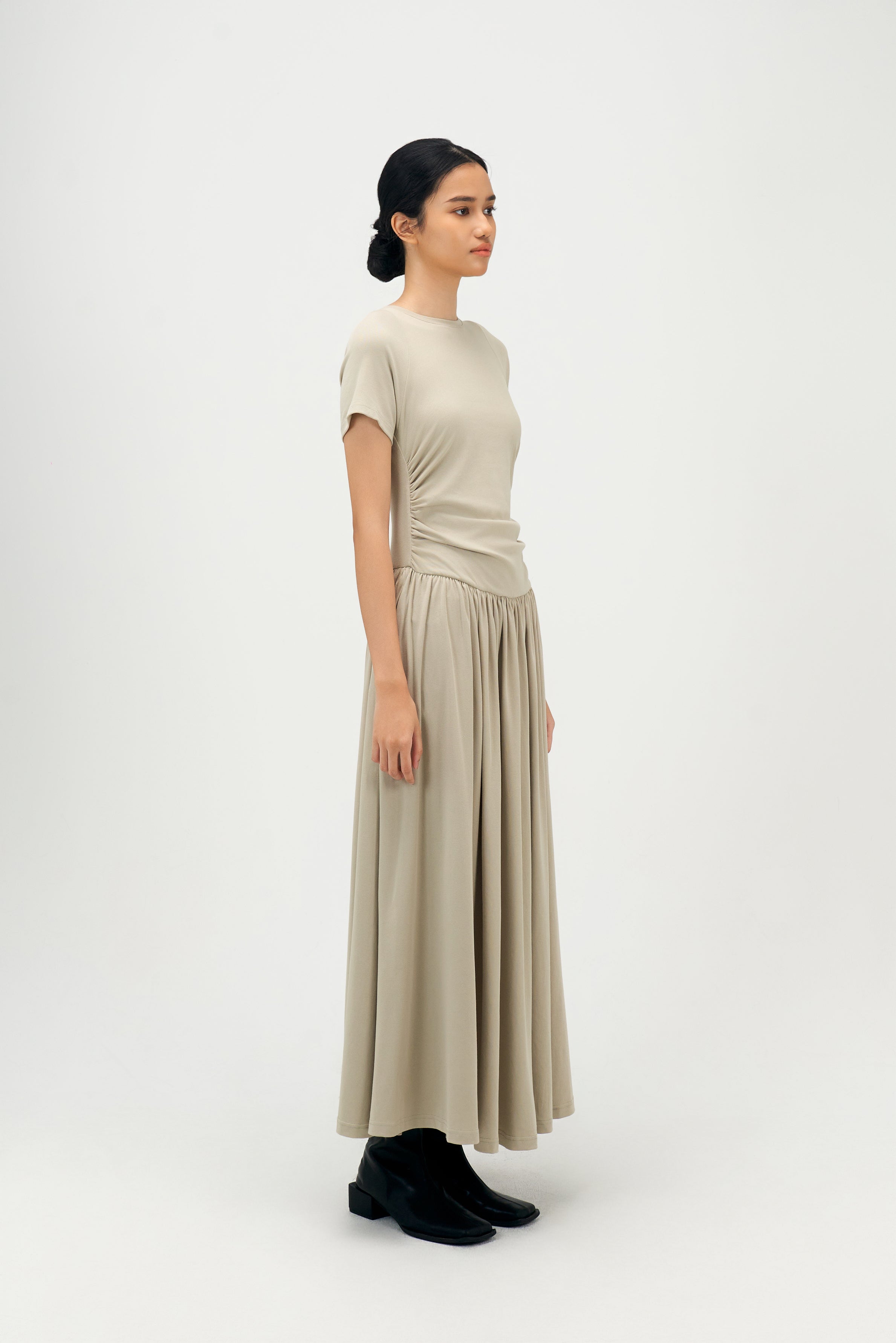 Classic - Knitted Curved Shoulder Gather Dress (Olive Beige)