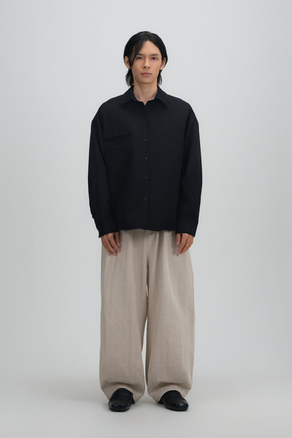 Gender Neutral Oversized Arm Long Sleeve Blouse (Black)