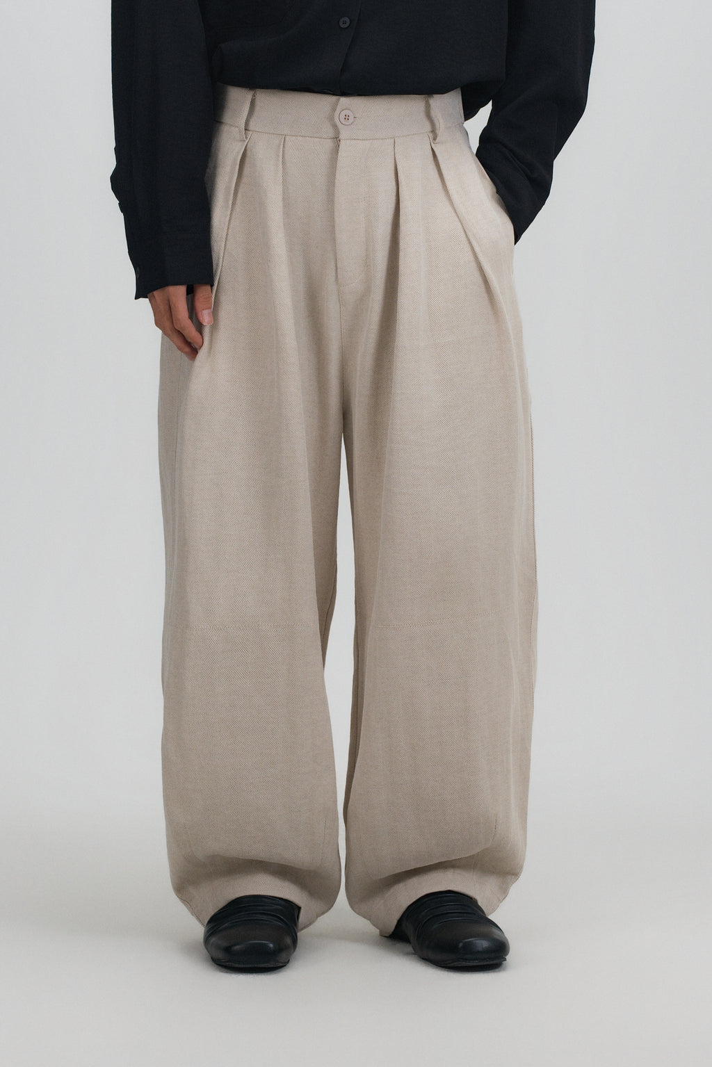 Gender Neutral Cocoon Trousers (Linen / Beige)