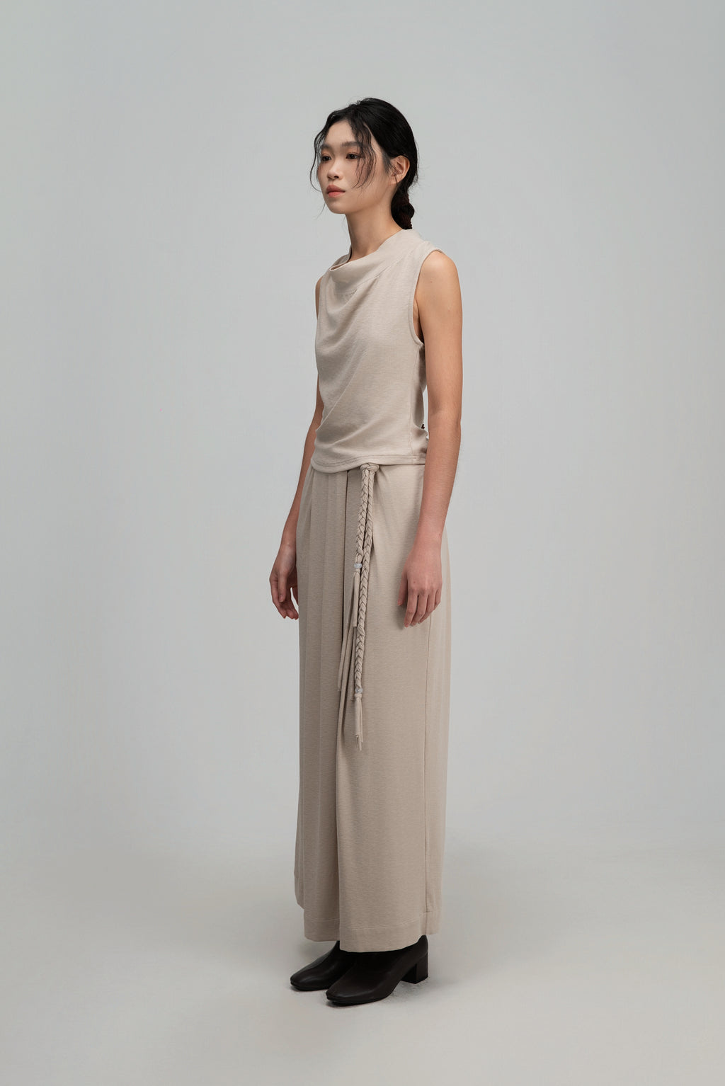 Snow Knit Pleated Cocoon Skirt w/ Braided Belt (Oat)