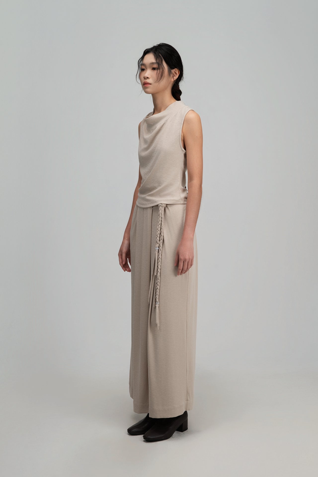 Snow Knit Pleated Cocoon Skirt w/ Braided Belt (Oat)