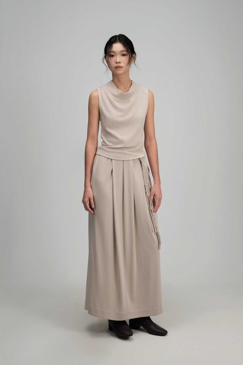 Snow Knit Pleated Cocoon Skirt w/ Braided Belt (Oat)