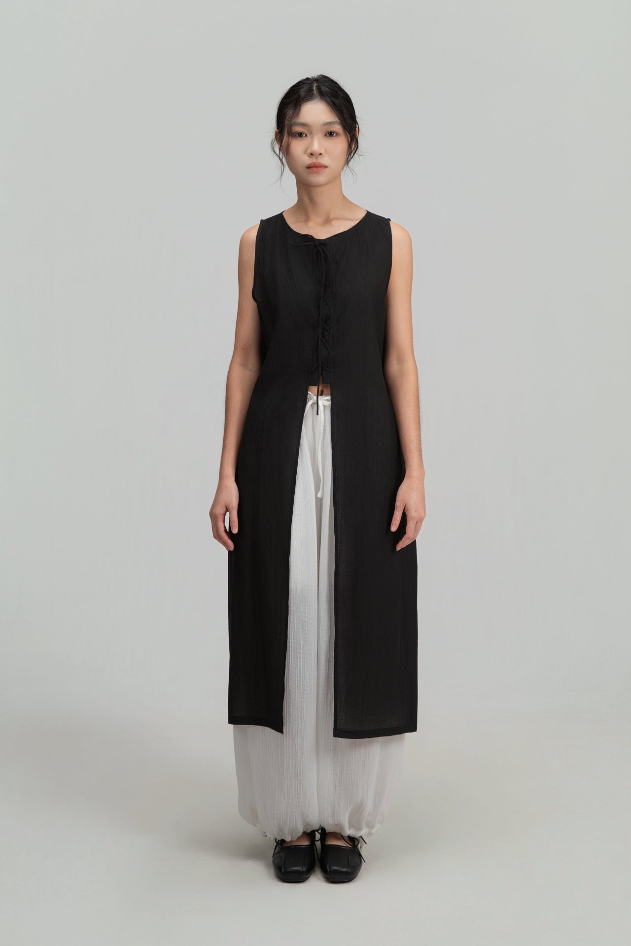 Crisscross Longline Bottom Slit Tank Top (Black)