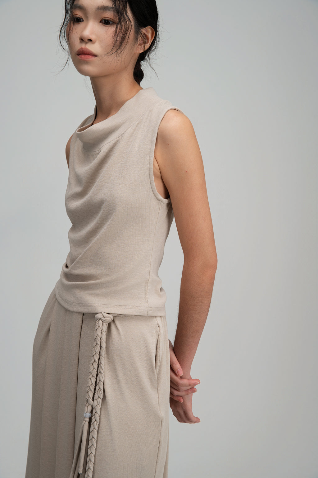 Snow Knit High Drape Neck Tank Top (Oat)