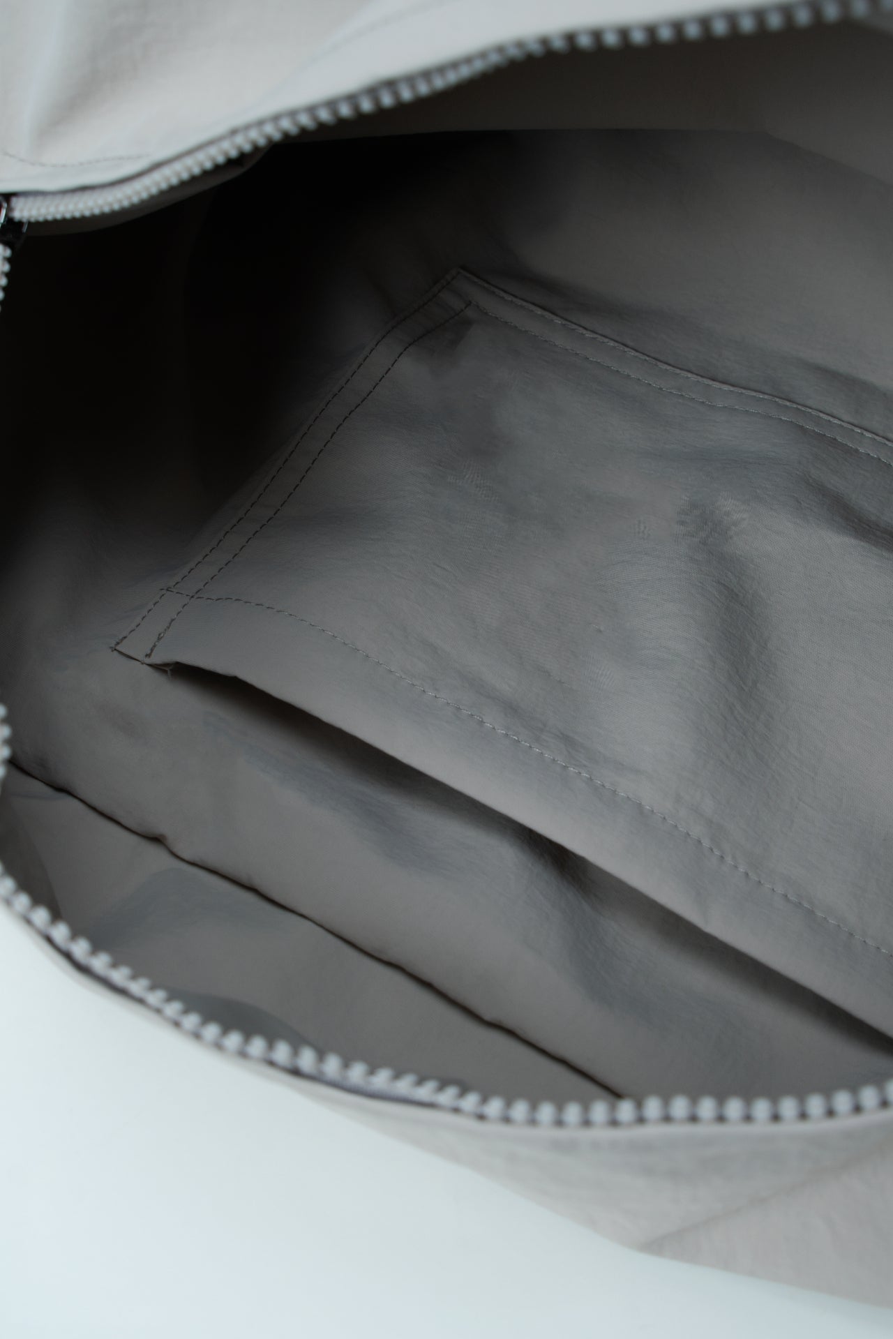 Large Loaf Nylon Bag (Black)