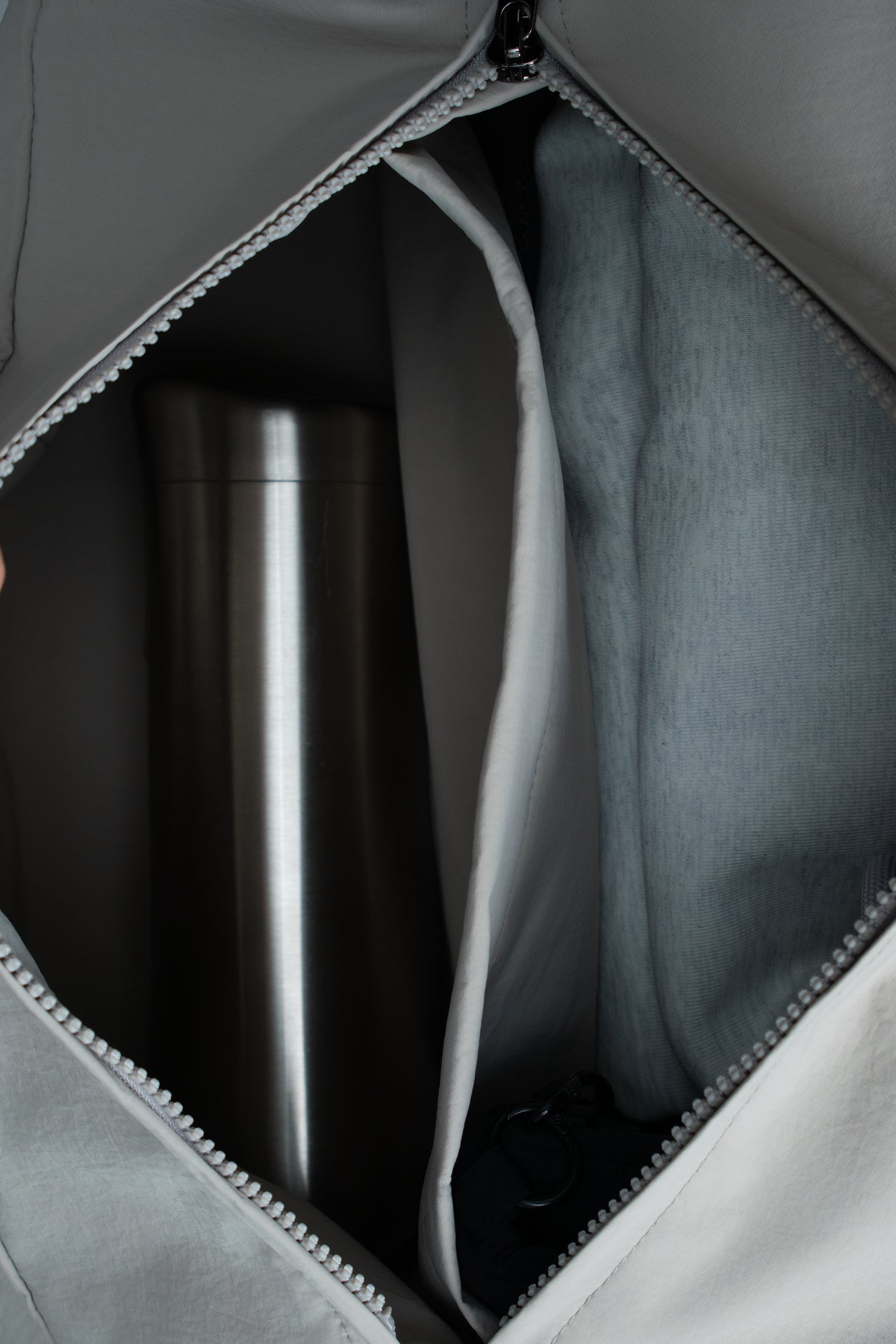 Large Loaf Nylon Bag (Black)