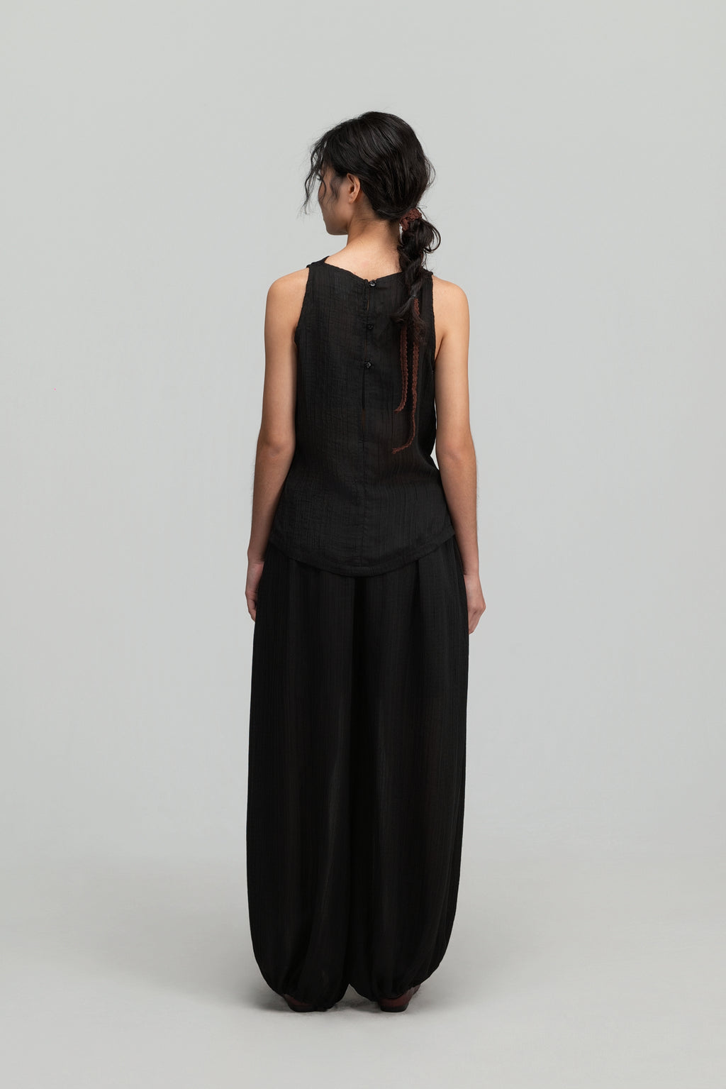 Soft Drape Neck Tank Top (Black)