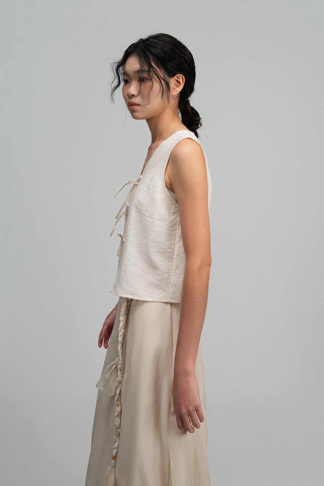 Triple Knot Crop Tank Top (Beige)