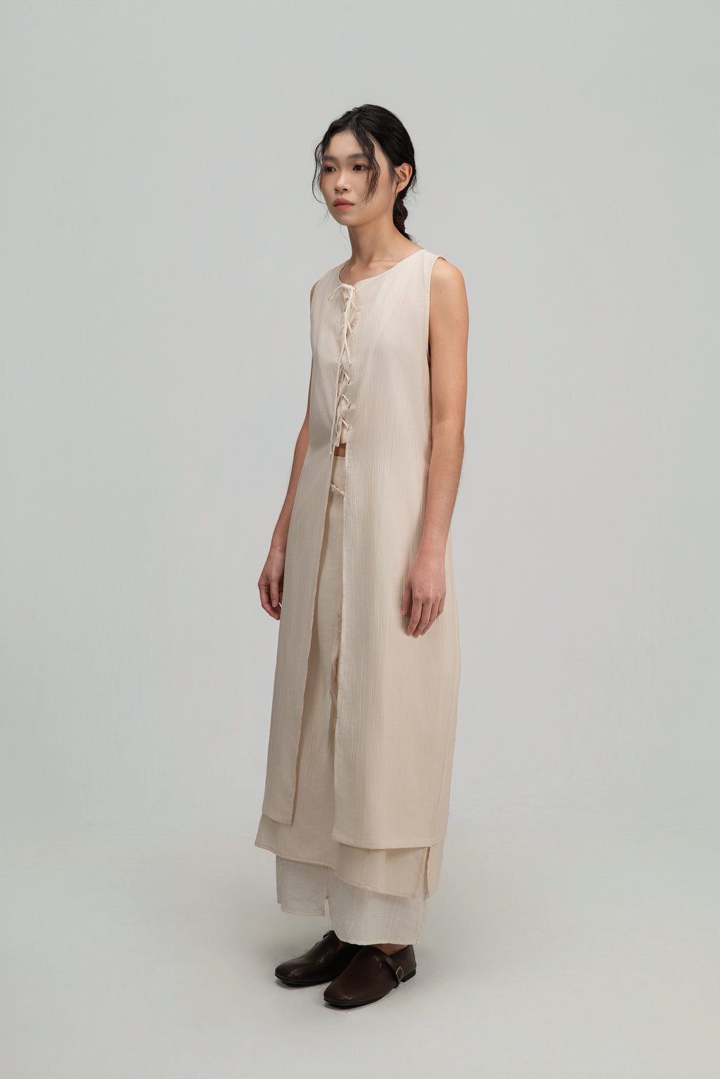 Crisscross Longline Bottom Slit Tank Top (Beige)