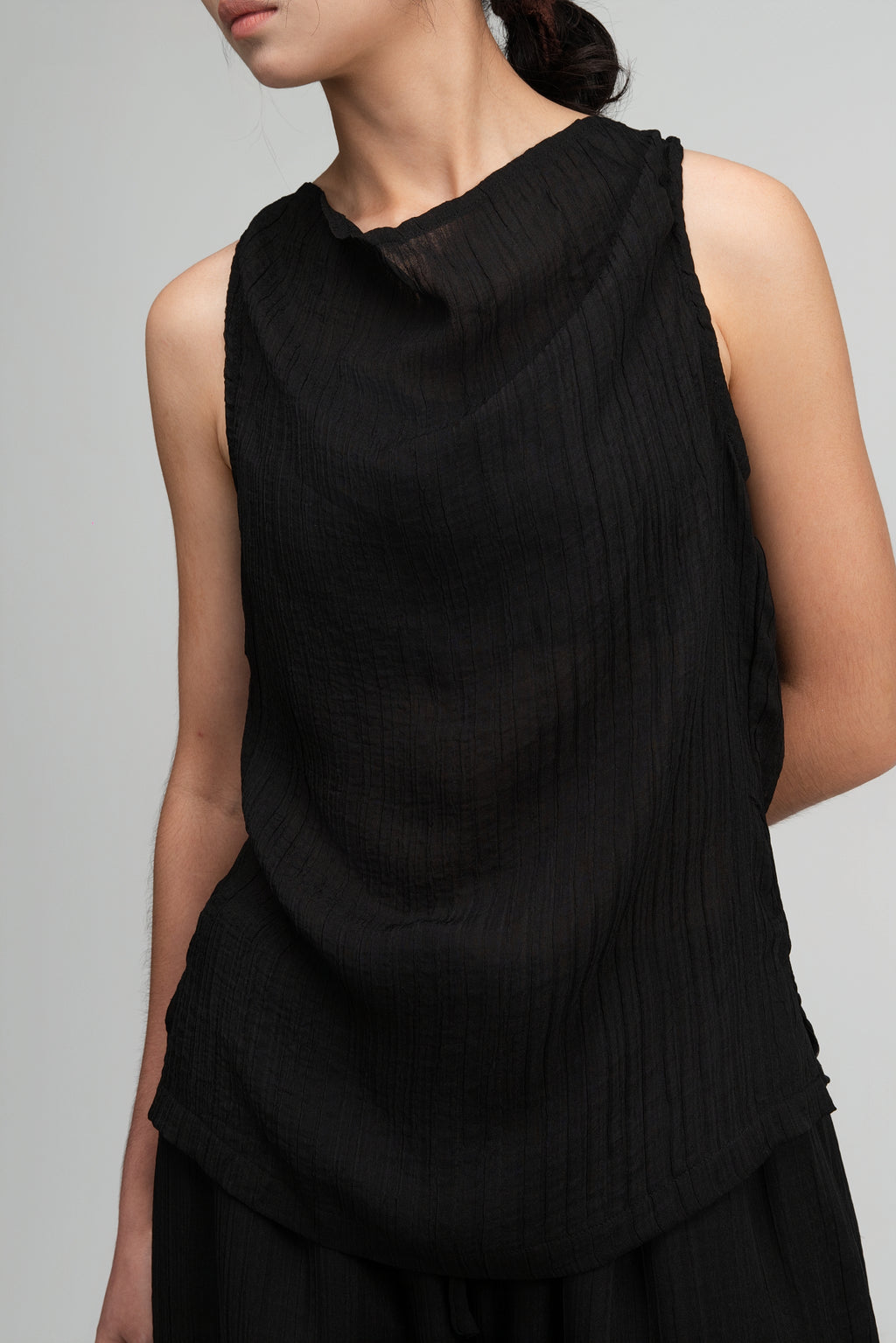 Soft Drape Neck Tank Top (Black)