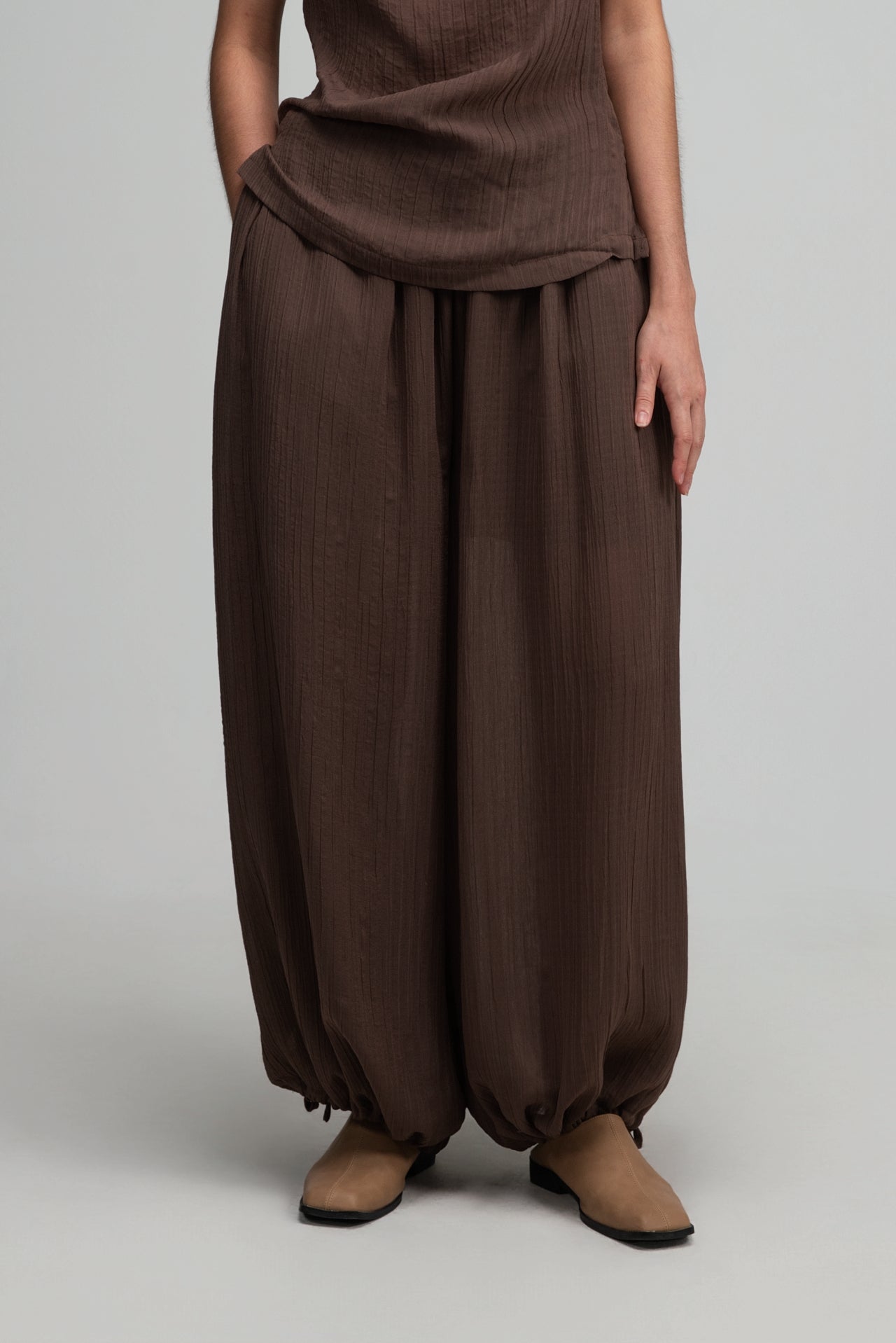 Soft Lantern Pants w/ Lining (Brown)