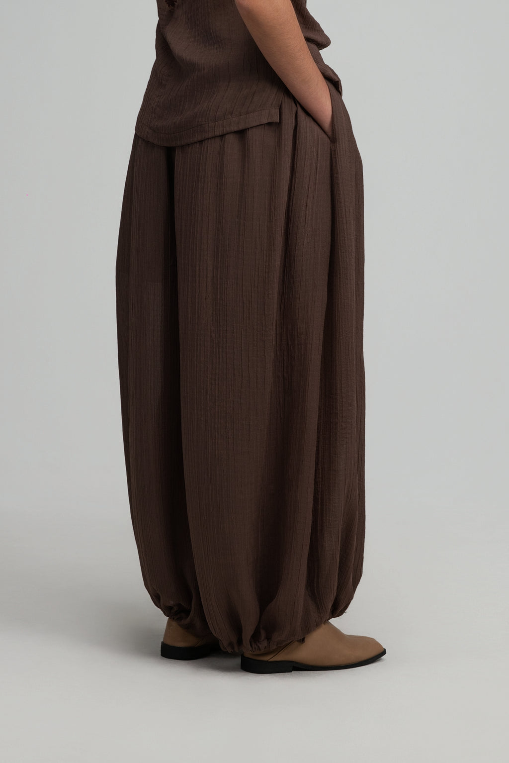 Soft Lantern Pants w/ Lining (Brown)