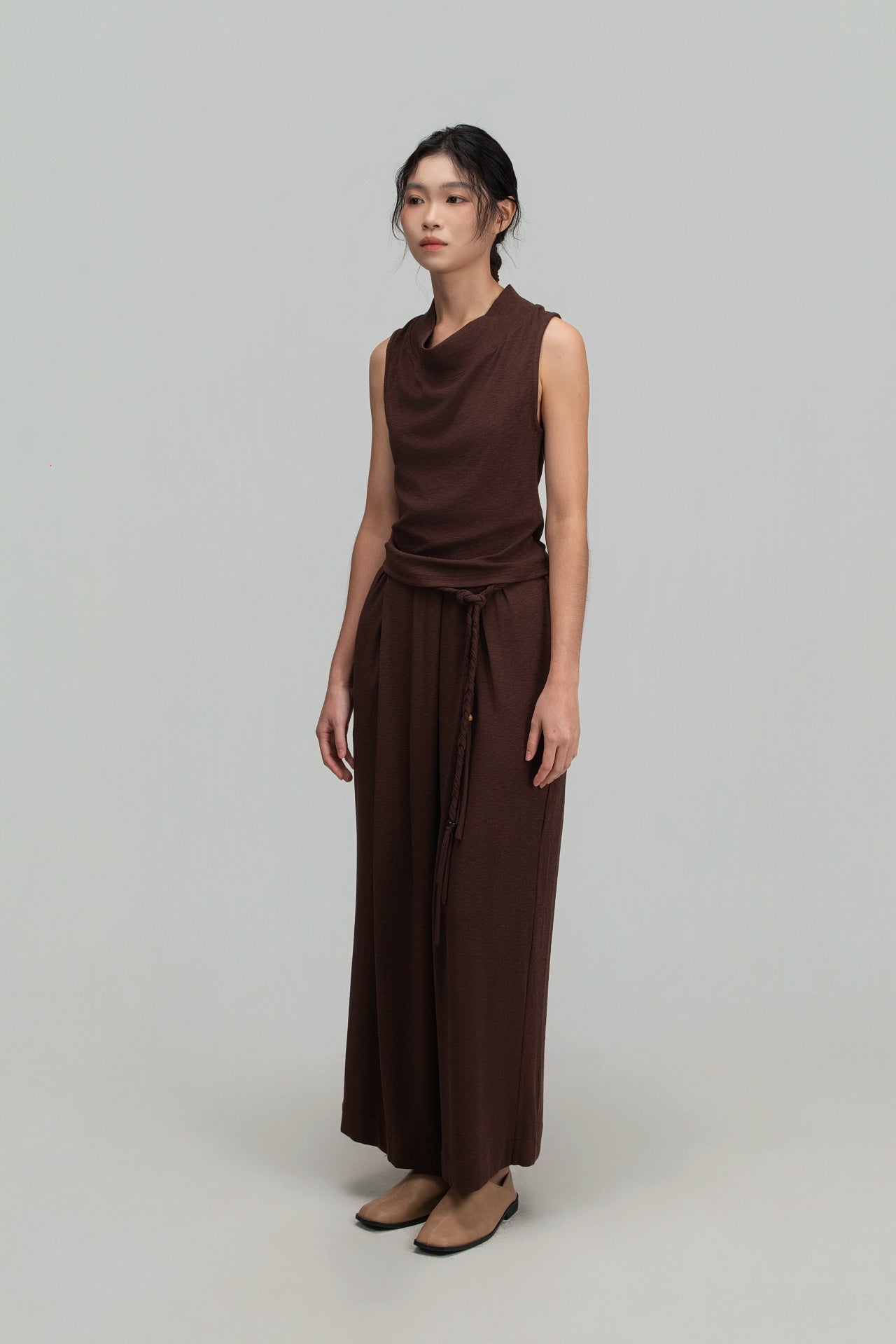 Snow Knit High Drape Neck Tank Top (Brown)
