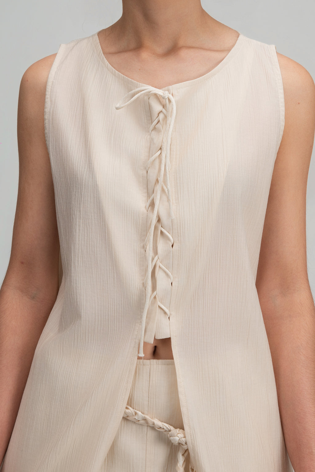 Crisscross Longline Bottom Slit Tank Top (Beige)