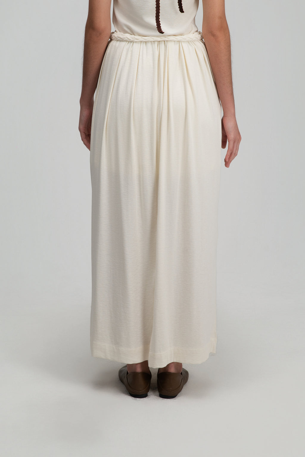 Snow Knit Pleated Cocoon Skirt w/ Braided Belt (White)