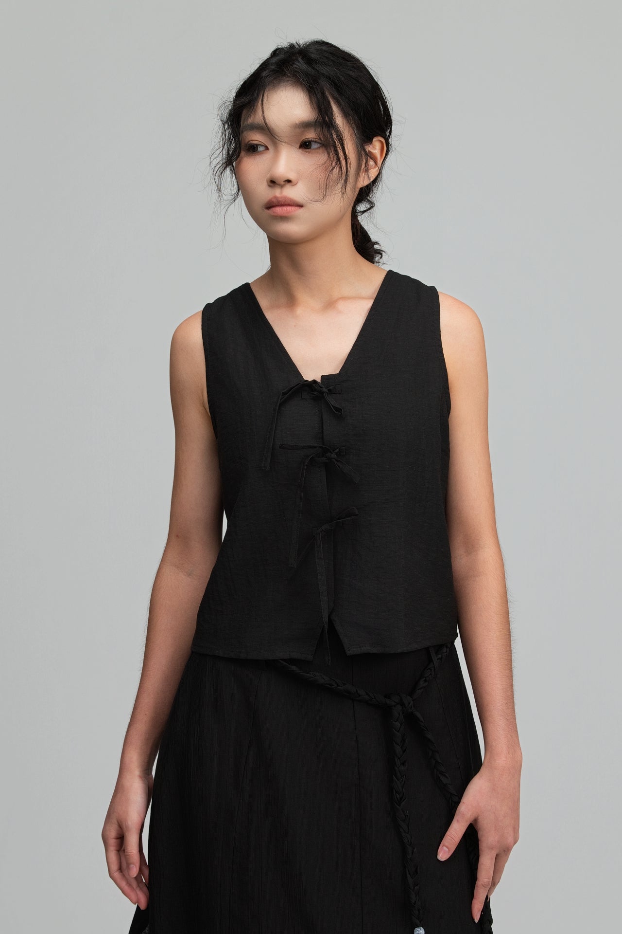 Triple Knot Crop Tank Top (Black)